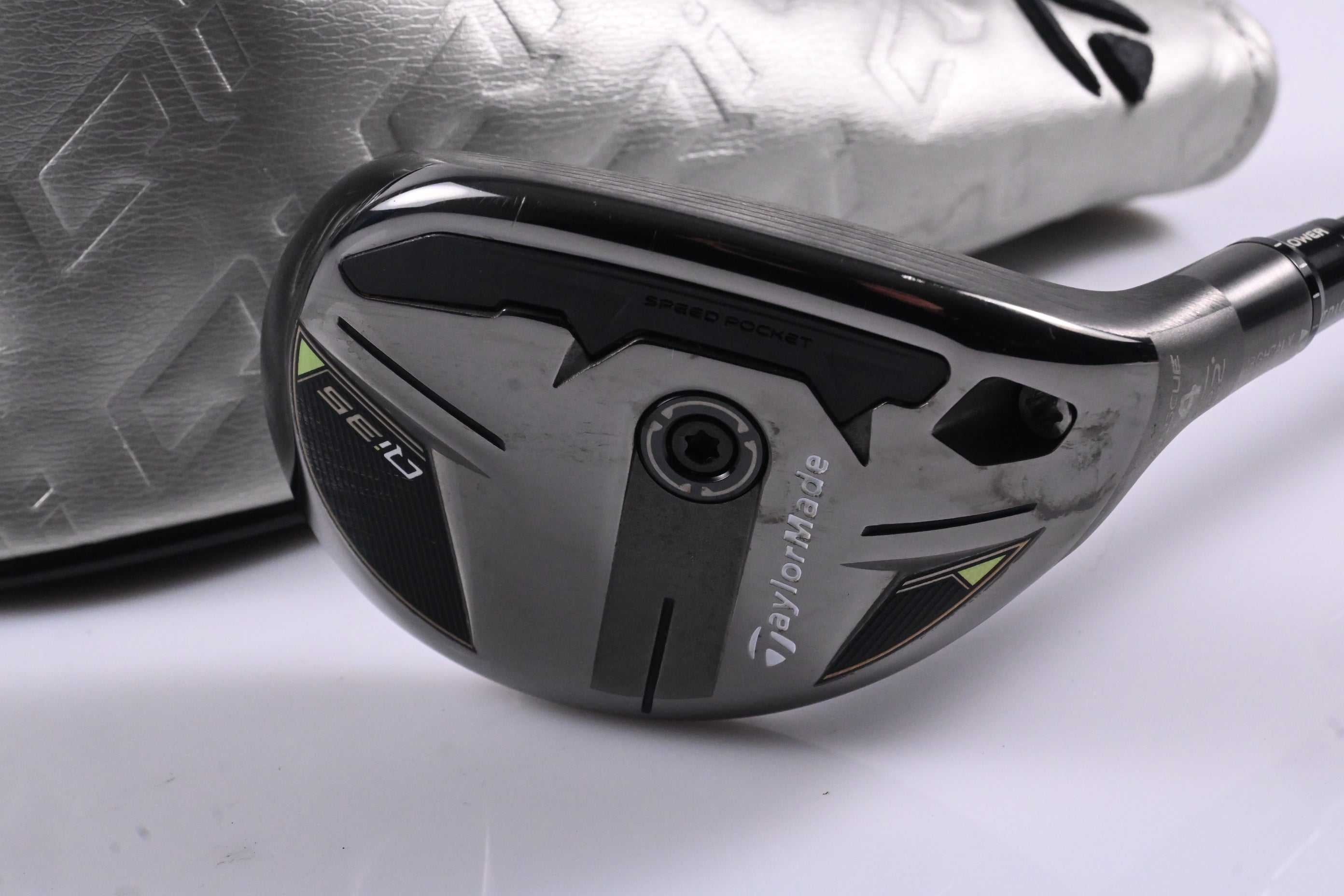 Taylormade Qi35 #4 Hybrid / 22 Degree / Regular Flex Fujikura Ventus Blue '25 6