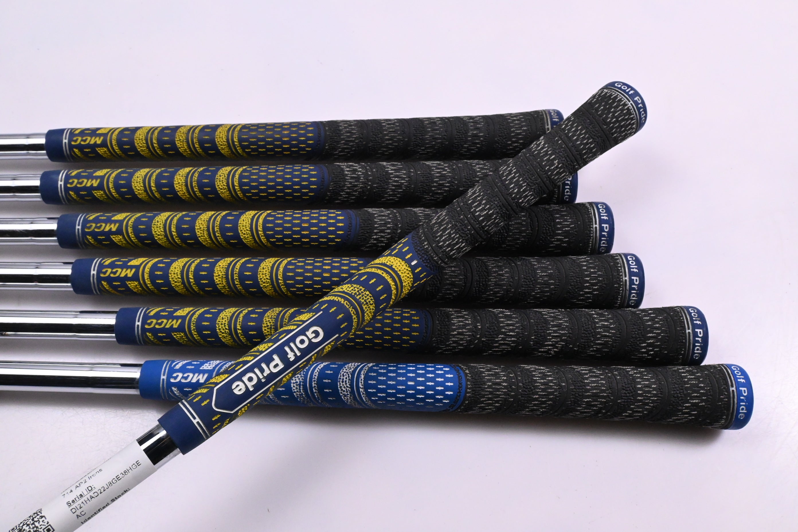 Titleist 714 AP2 Irons / 4-PW / Stiff Flex Dynamic Gold S300 Shafts