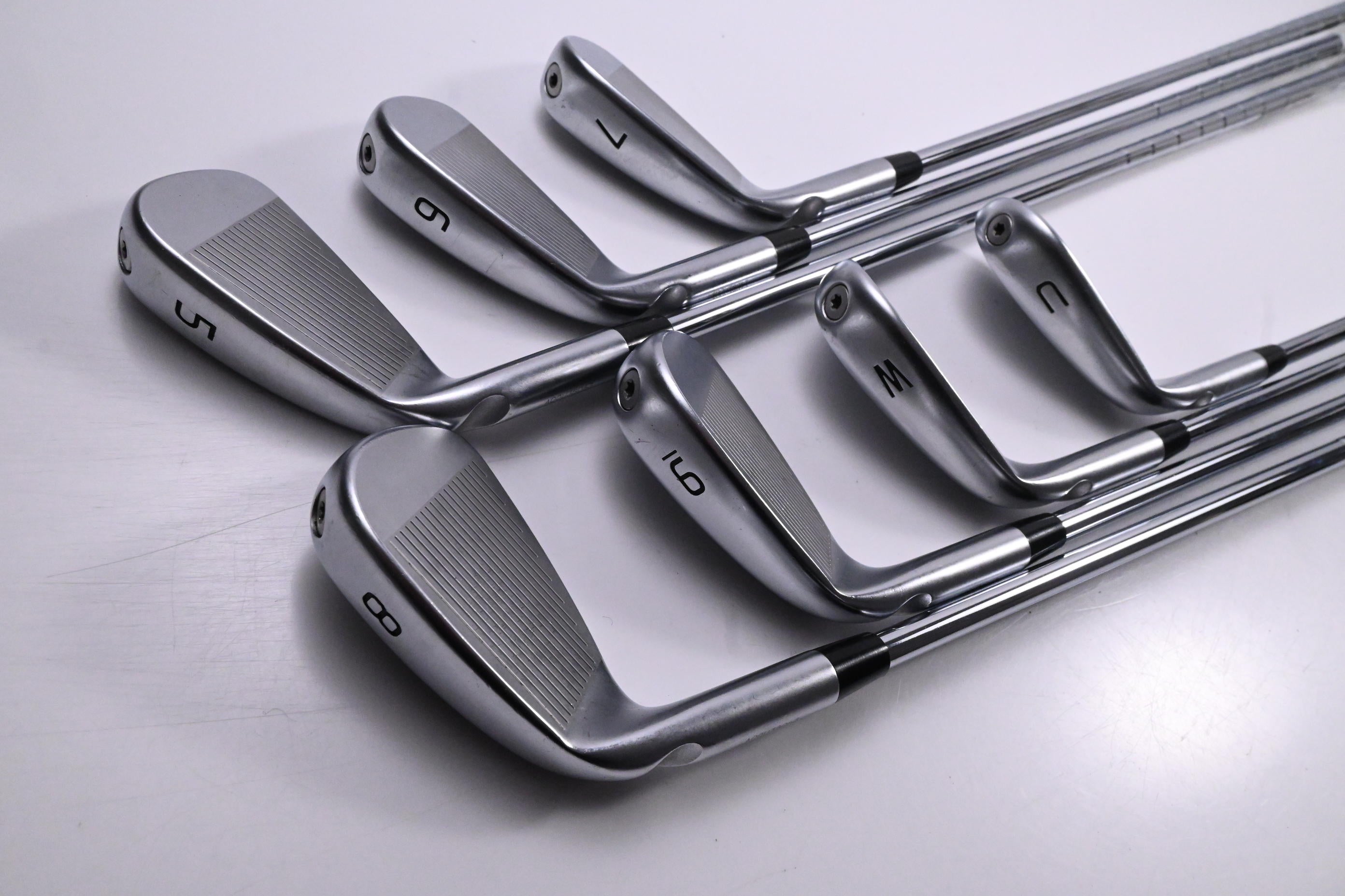 Ping i230 Irons / 5-PW+UW / Black Dot / Regular Flex Elevate MPH 95 Shafts