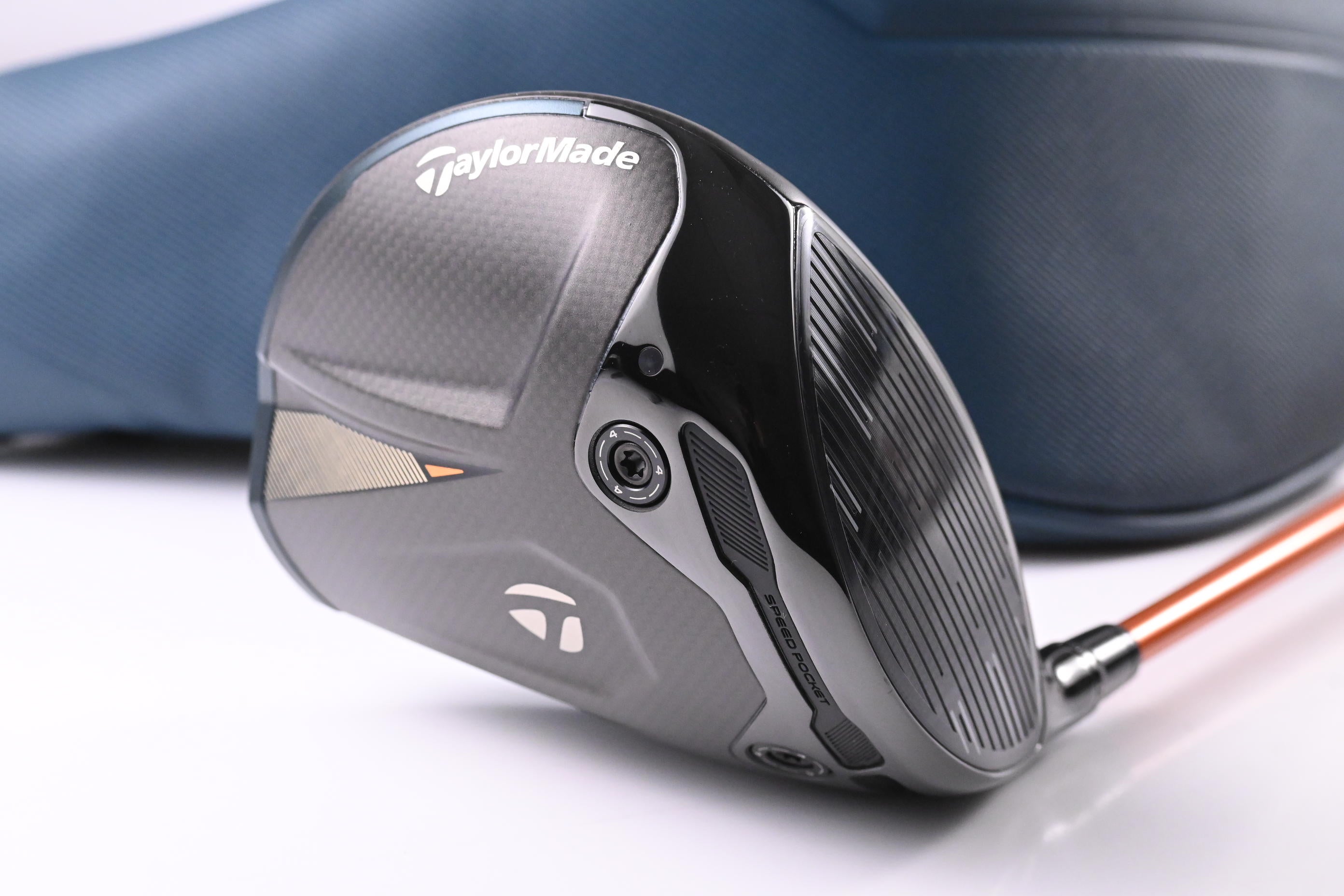 Taylormade Qi4D Driver / 10.5 Degree / Stiff Flex Graphite Design Tour AD DI-6