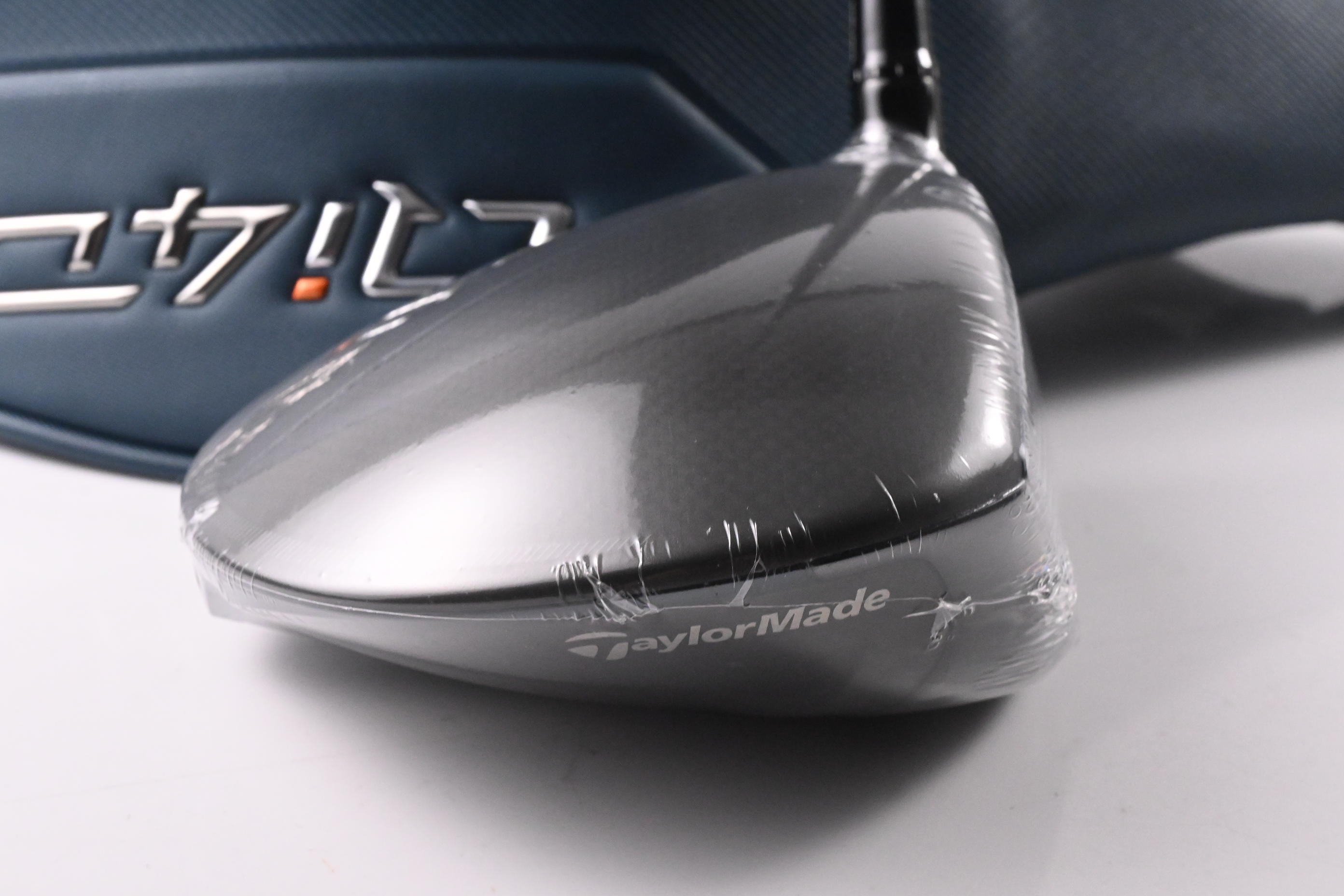 Taylormade Qi4D Driver / 10.5 Degree / Regular Shaft Reax Blue 50 Shaft