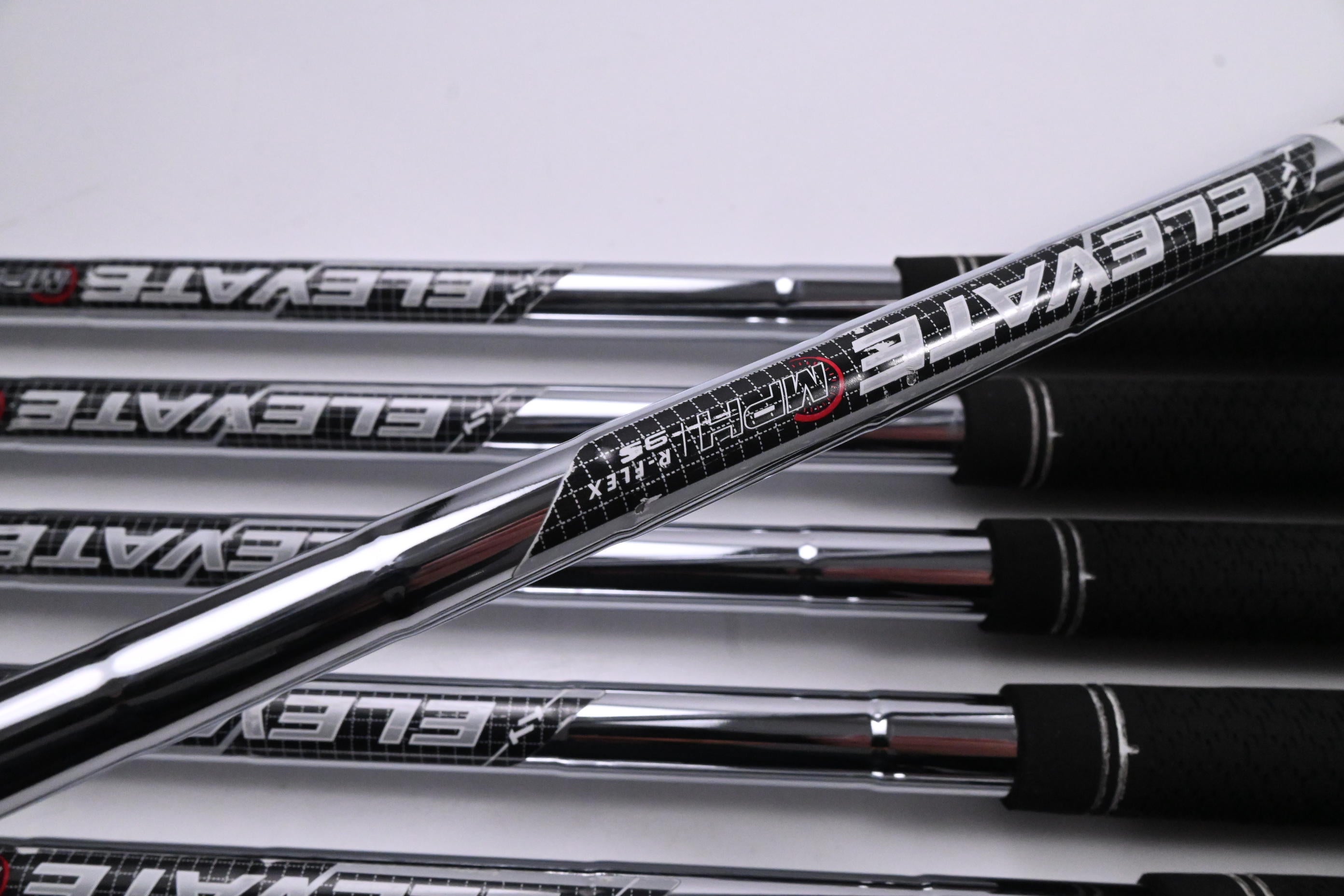 Ping i230 Irons / 5-PW+UW / Black Dot / Regular Flex Elevate MPH 95 Shafts