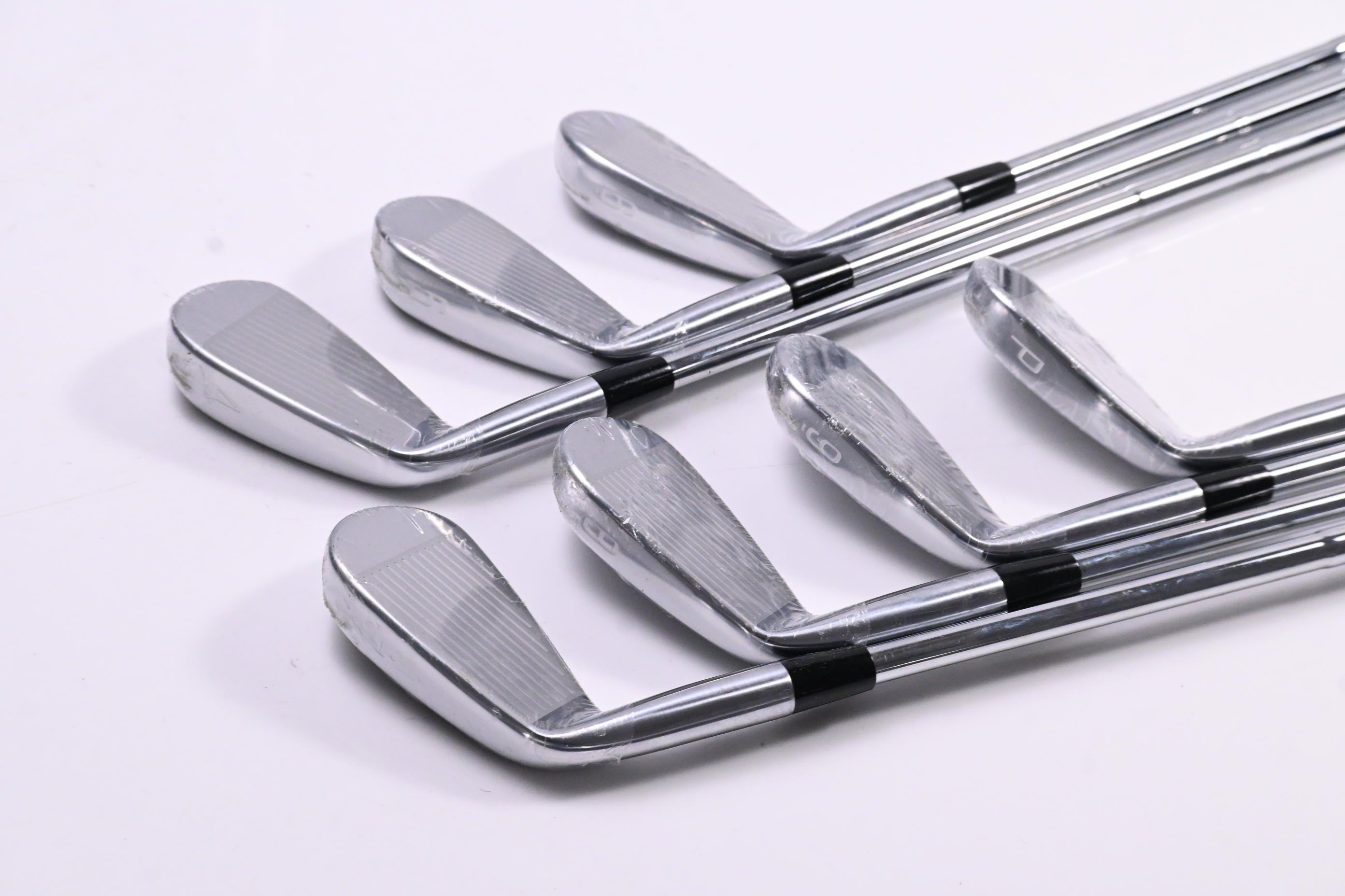 Mizuno Pro 243 Irons / 4-PW / Stiff Flex Dynamic Gold Mid 115 S300 Shafts