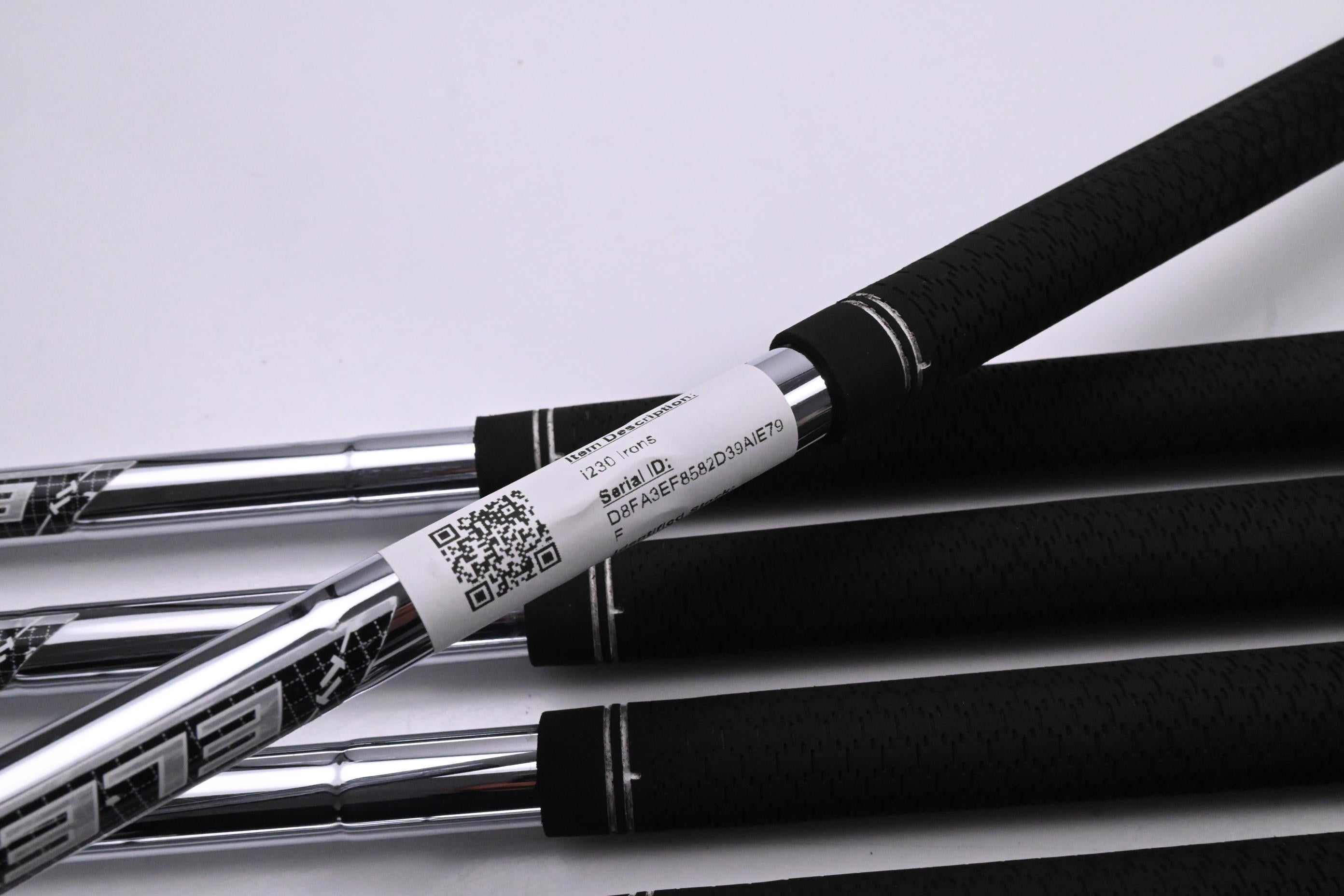 Ping i230 Irons / 5-PW+UW / Black Dot / Regular Flex Elevate MPH 95 Shafts
