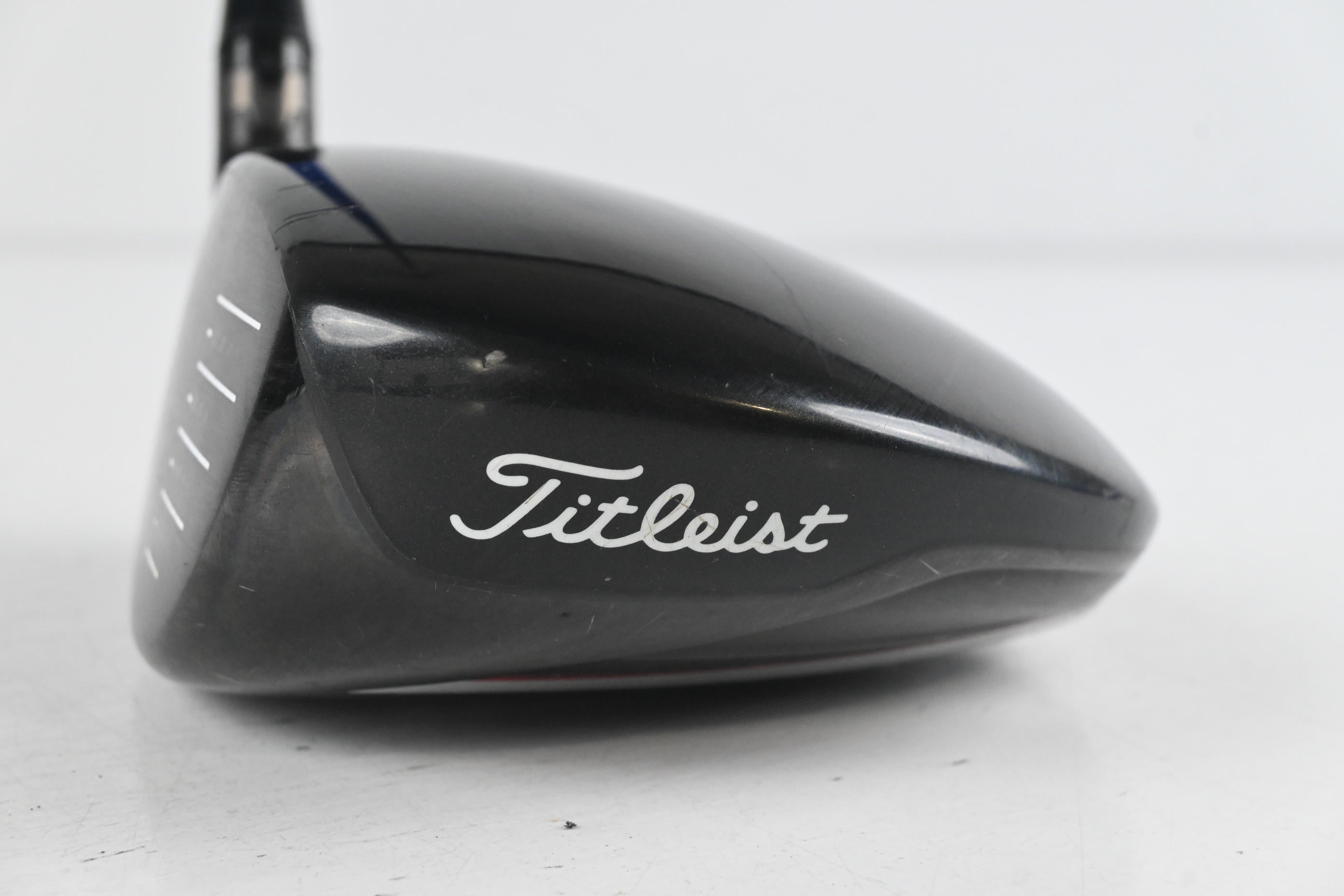 Left Hand Titleist 913 D2 Driver / 9.5 Degree / Stiff Flex Diamana S+62 Shaft