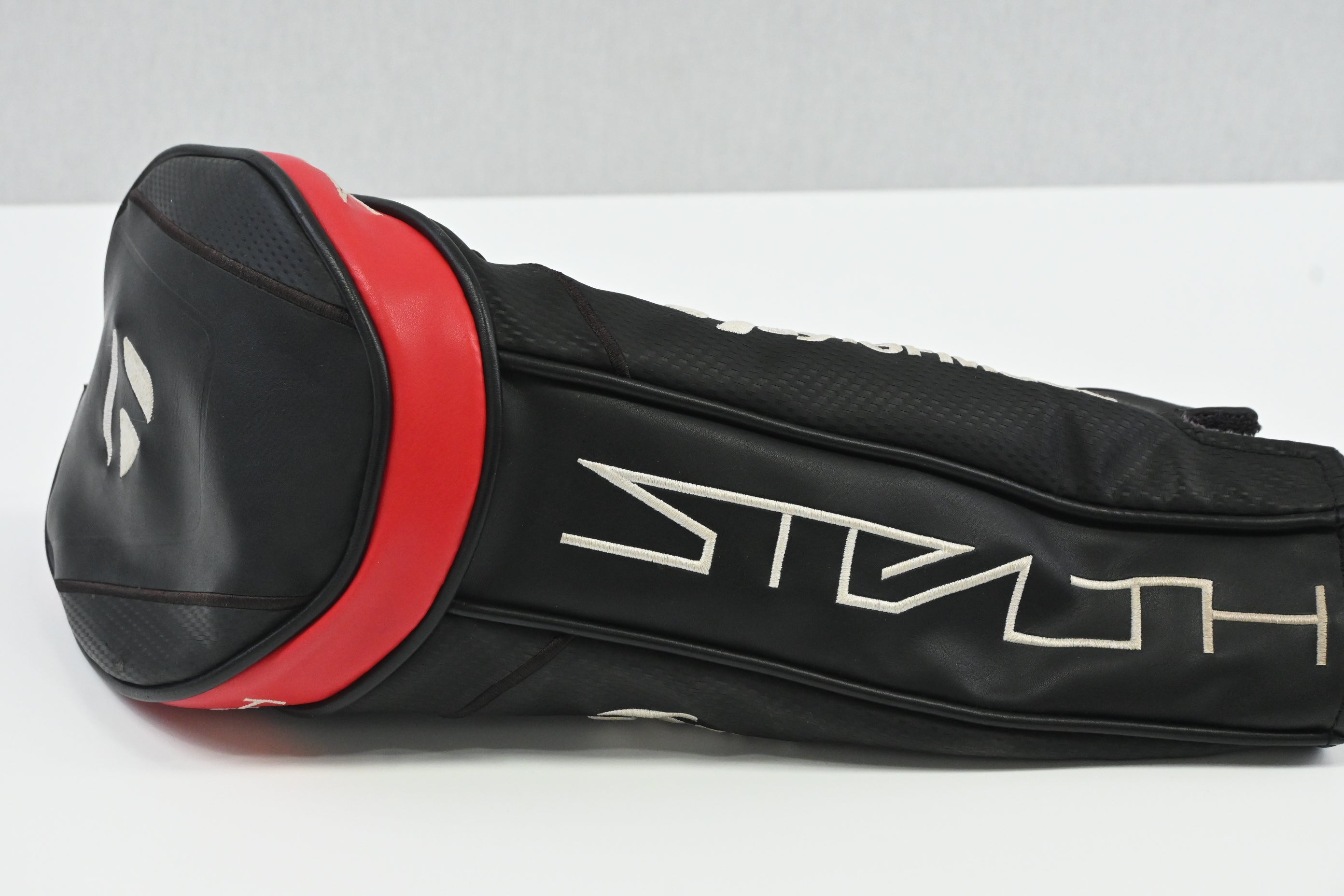 Taylormade Stealth Driver / 10.5 Degree / Regular Flex Fujikura Ventus Red 5