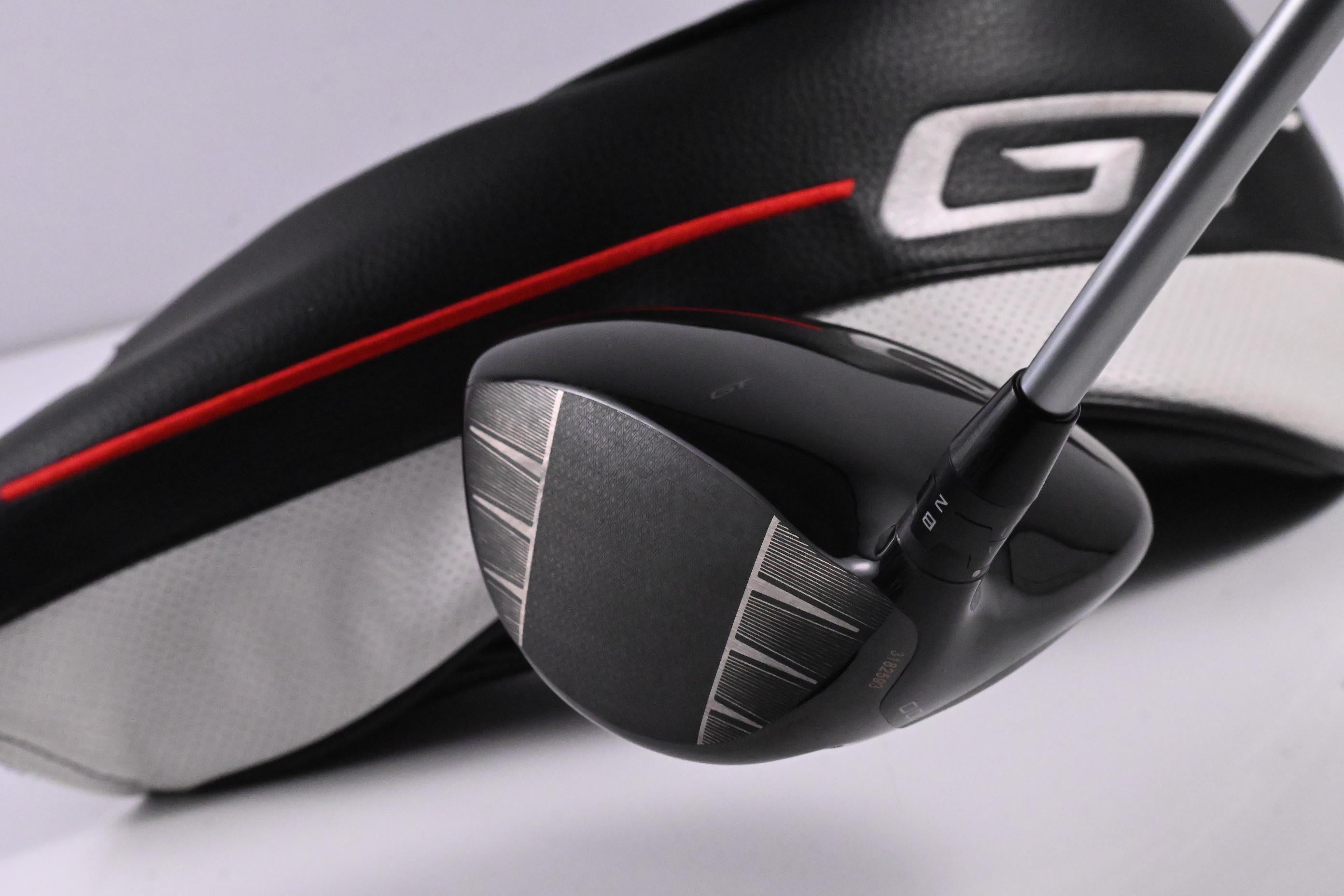 Titleist GT1 Driver / 10 Degree / Regular Flex Fujikura Air Speeder 40 Shaft