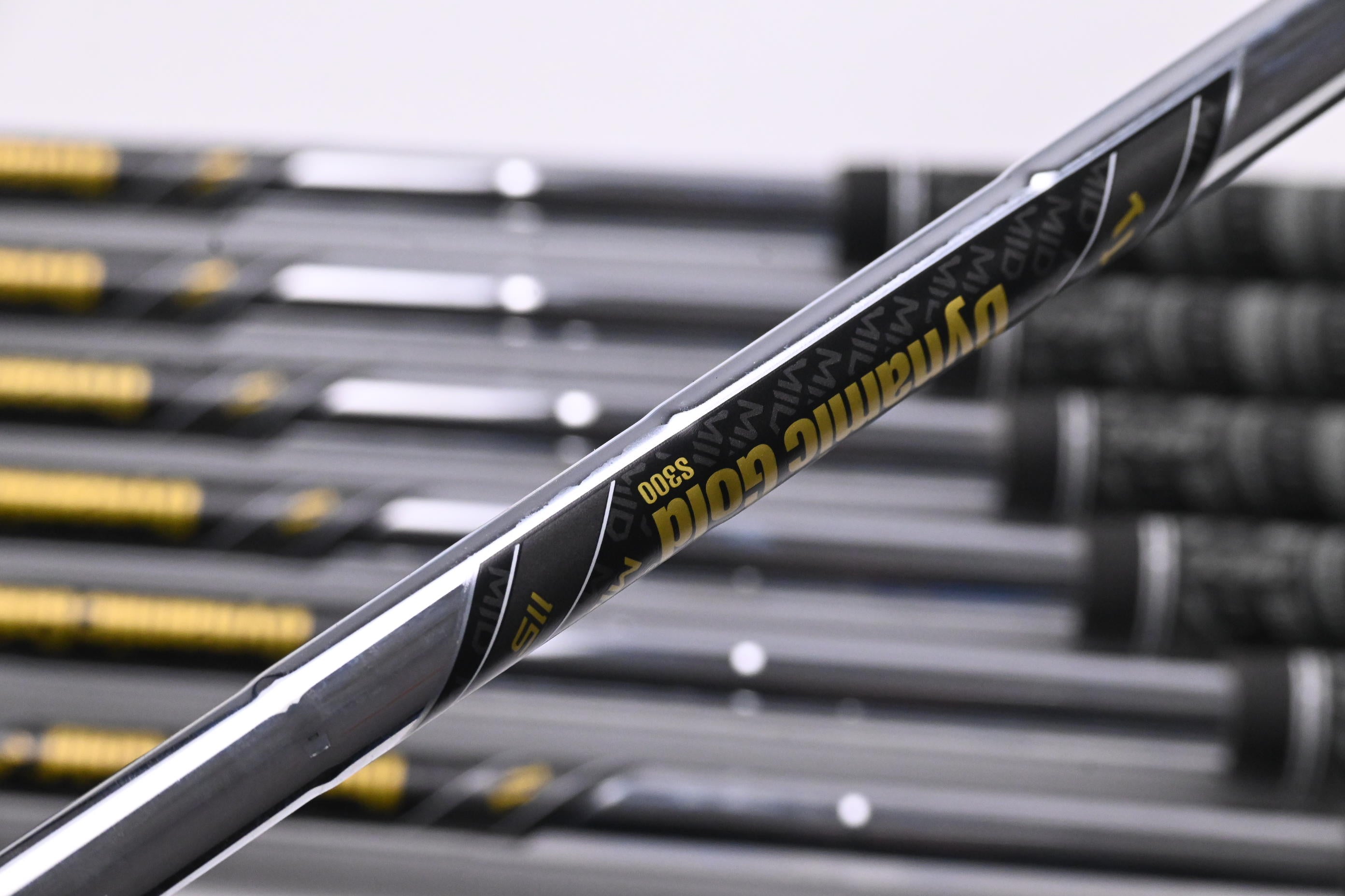Mizuno Pro 243 Irons / 4-PW / Stiff Flex Dynamic Gold Mid 115 S300 Shafts
