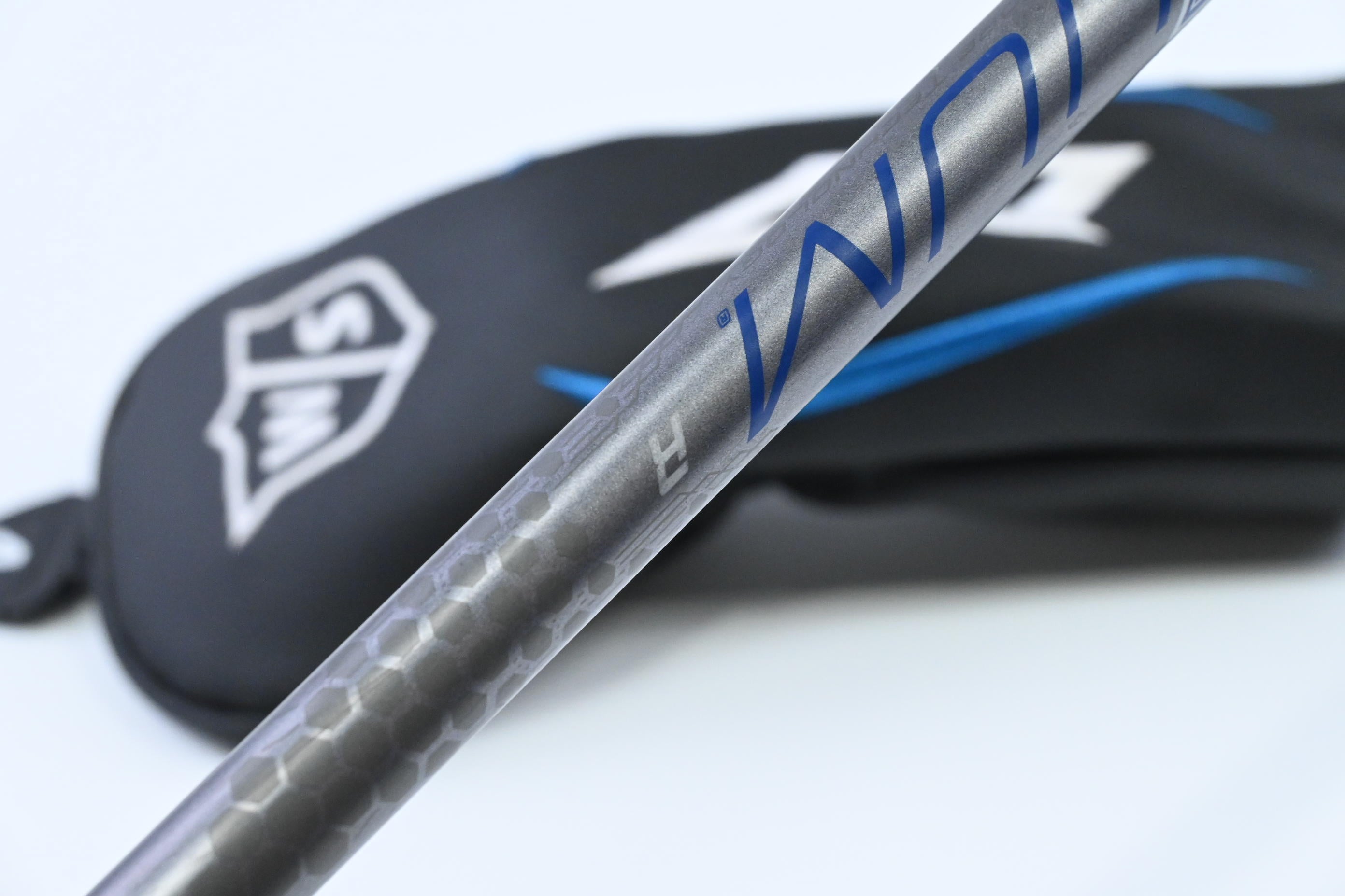 Wilson Staff D7 #3 Hybrid / 19 Degree / Regular Flex UST Helium Shaft