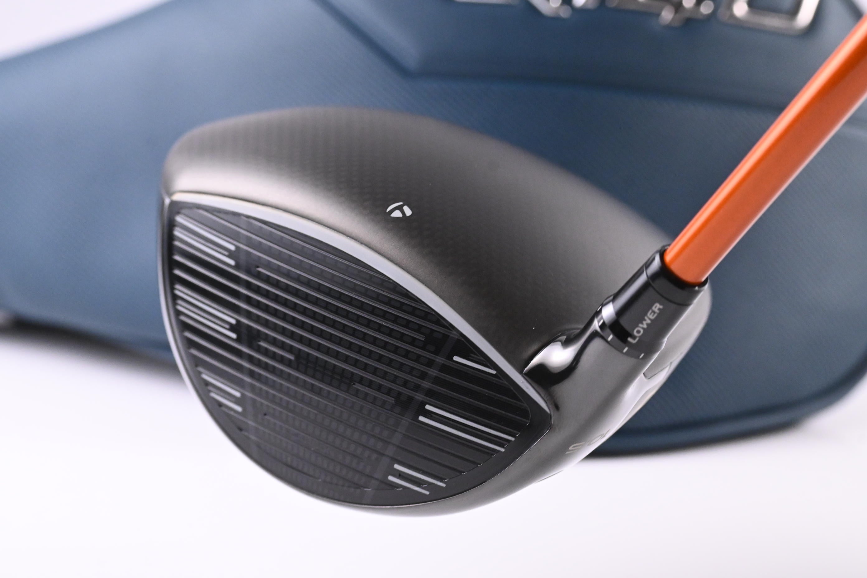 Taylormade Qi4D Driver / 10.5 Degree / Stiff Flex Graphite Design Tour AD DI-6