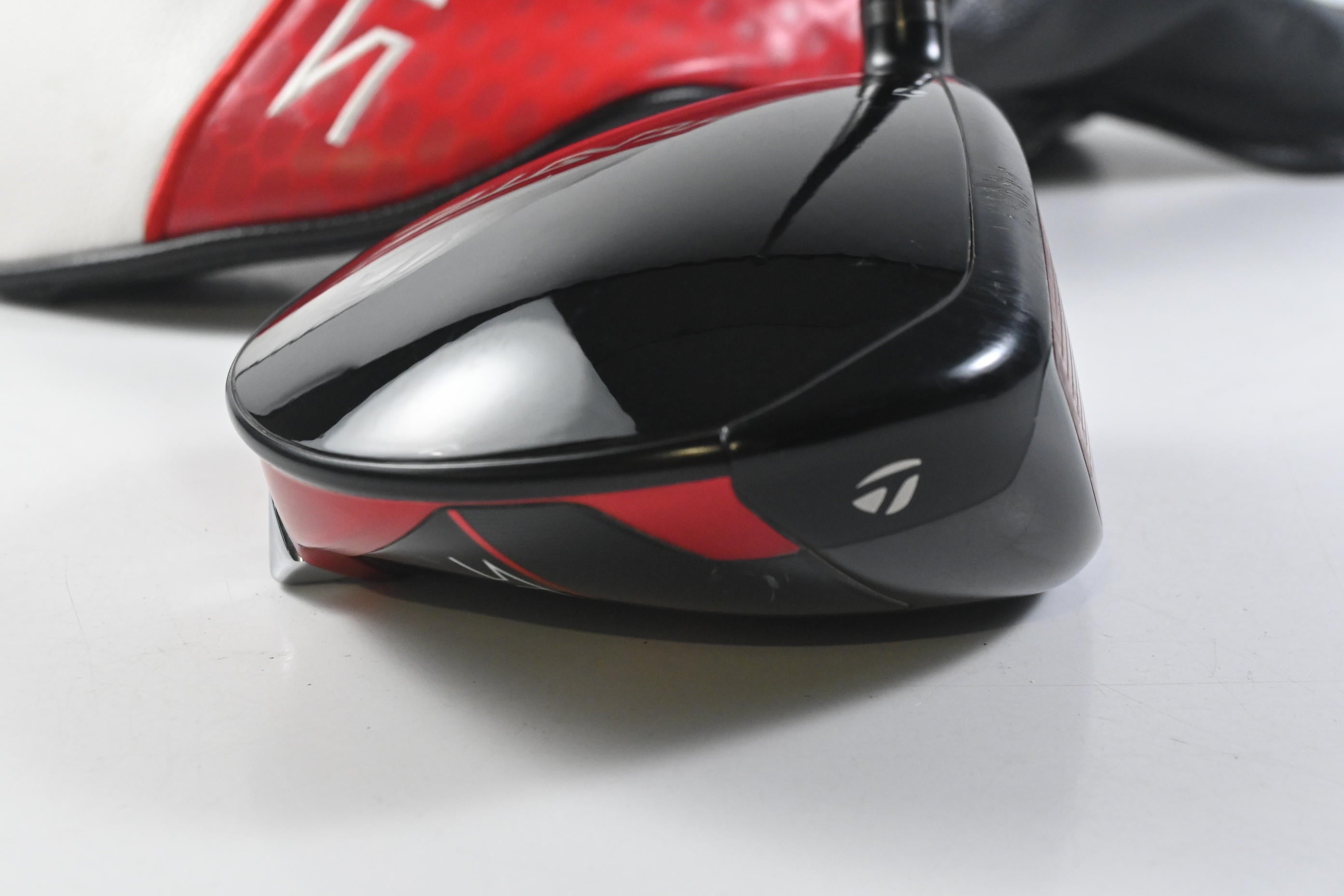 Taylormade Stealth 2 Plus Driver / 10.5 Degree / Stiff Flex Kai'li Red 60 Shaft