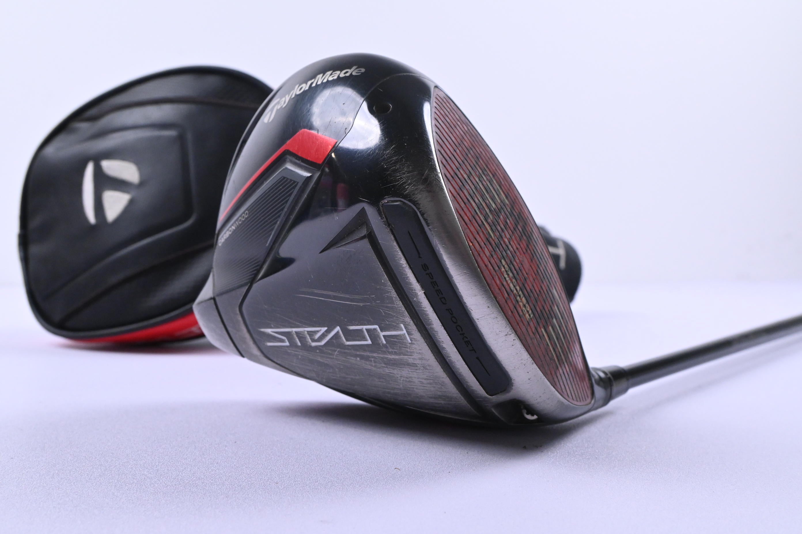 Taylormade Stealth Driver / 10.5 Degree / Stiff Flex HZRDUS Smoke Red RDX 60