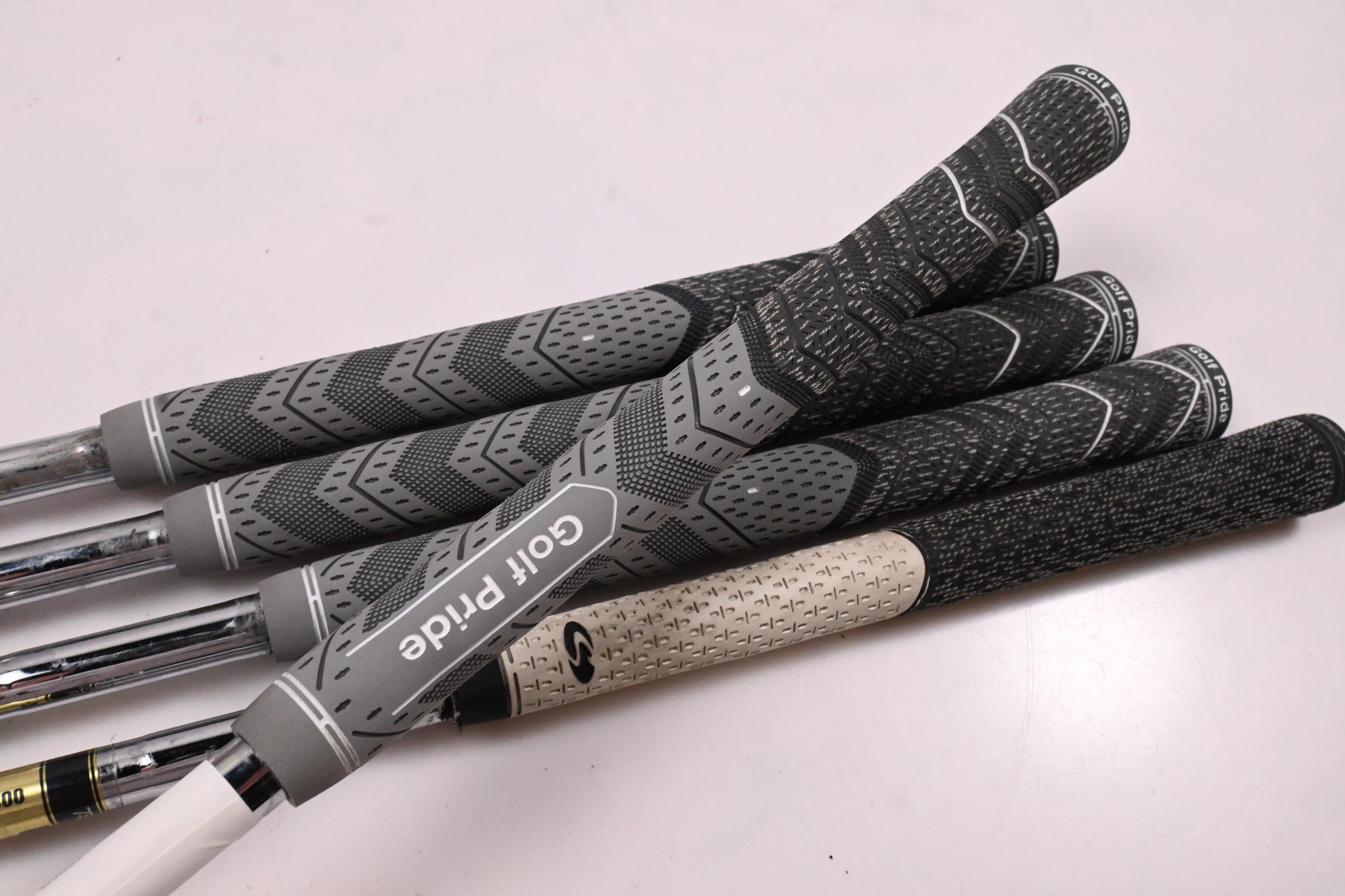 Mizuno MP-69 Irons / 5-9i / Stiff Flex Dynamic Gold S300 Shafts