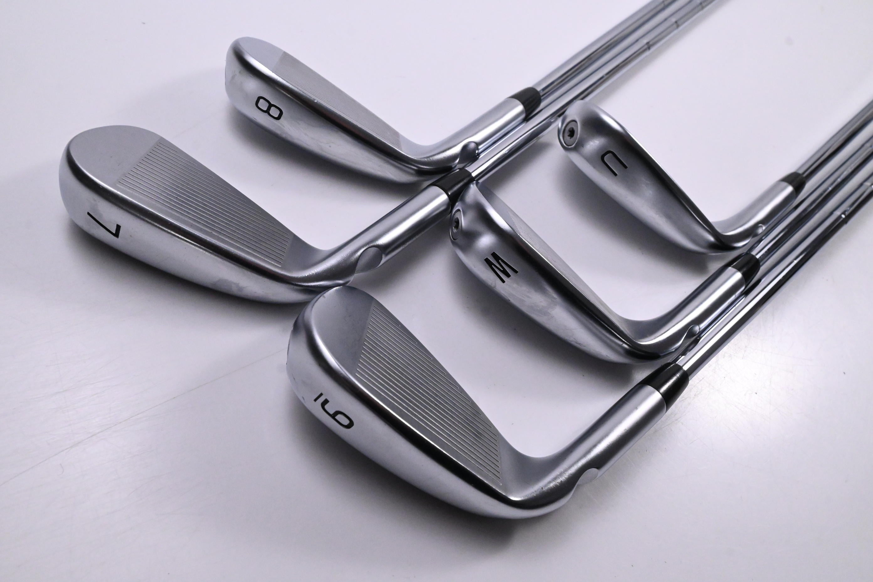 Ping i530 Irons / 7-PW+UW / Green Dot / Stiff Flex Dynamic Gold 120 S300 Shafts