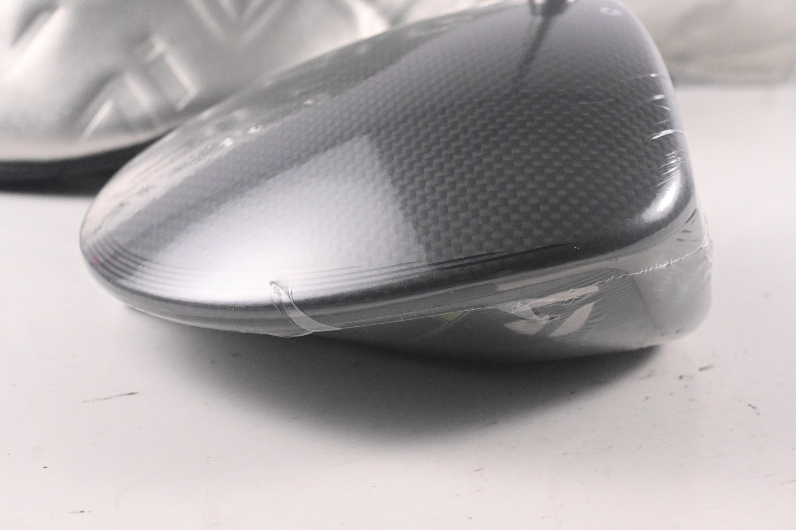 Taylormade Qi35 Driver / 10.5 Degree / Stiff Flex Fujikura Air Speeder 50 Shaft