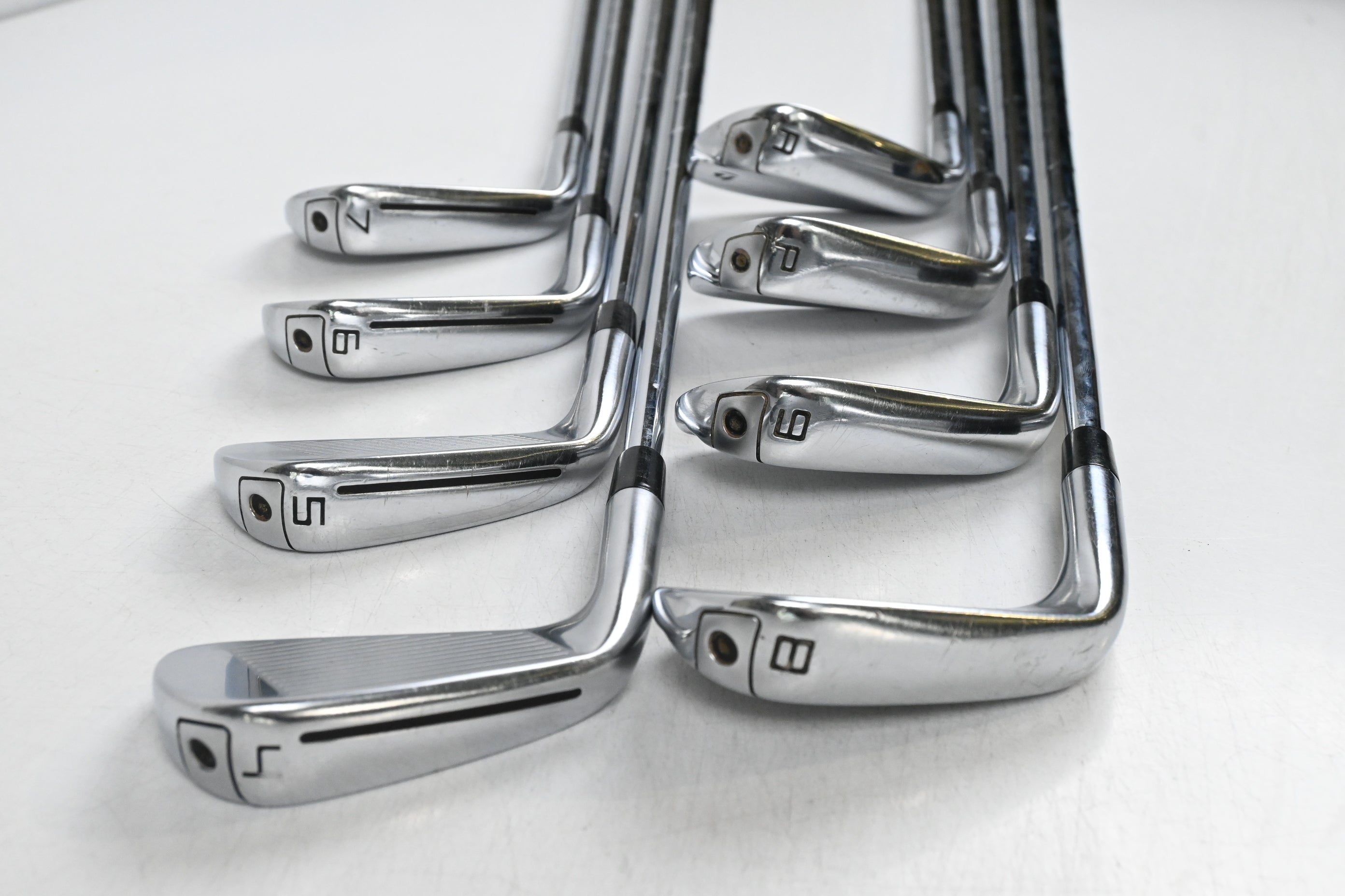 Taylormade P790 2019 Irons / 4-PW+GW / Stiff Flex Dynamic Gold 120 S300 Shafts