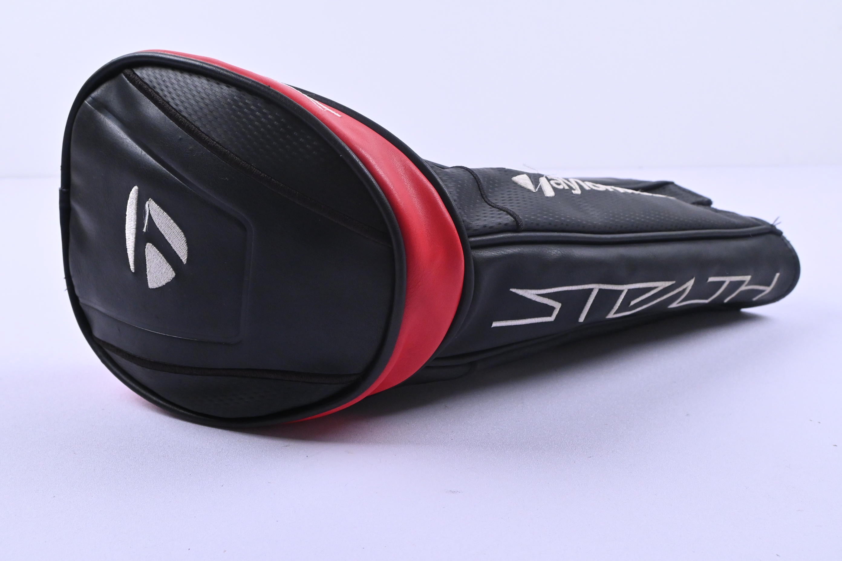 Taylormade Stealth Driver / 10.5 Degree / Stiff Flex HZRDUS Smoke Red RDX 60
