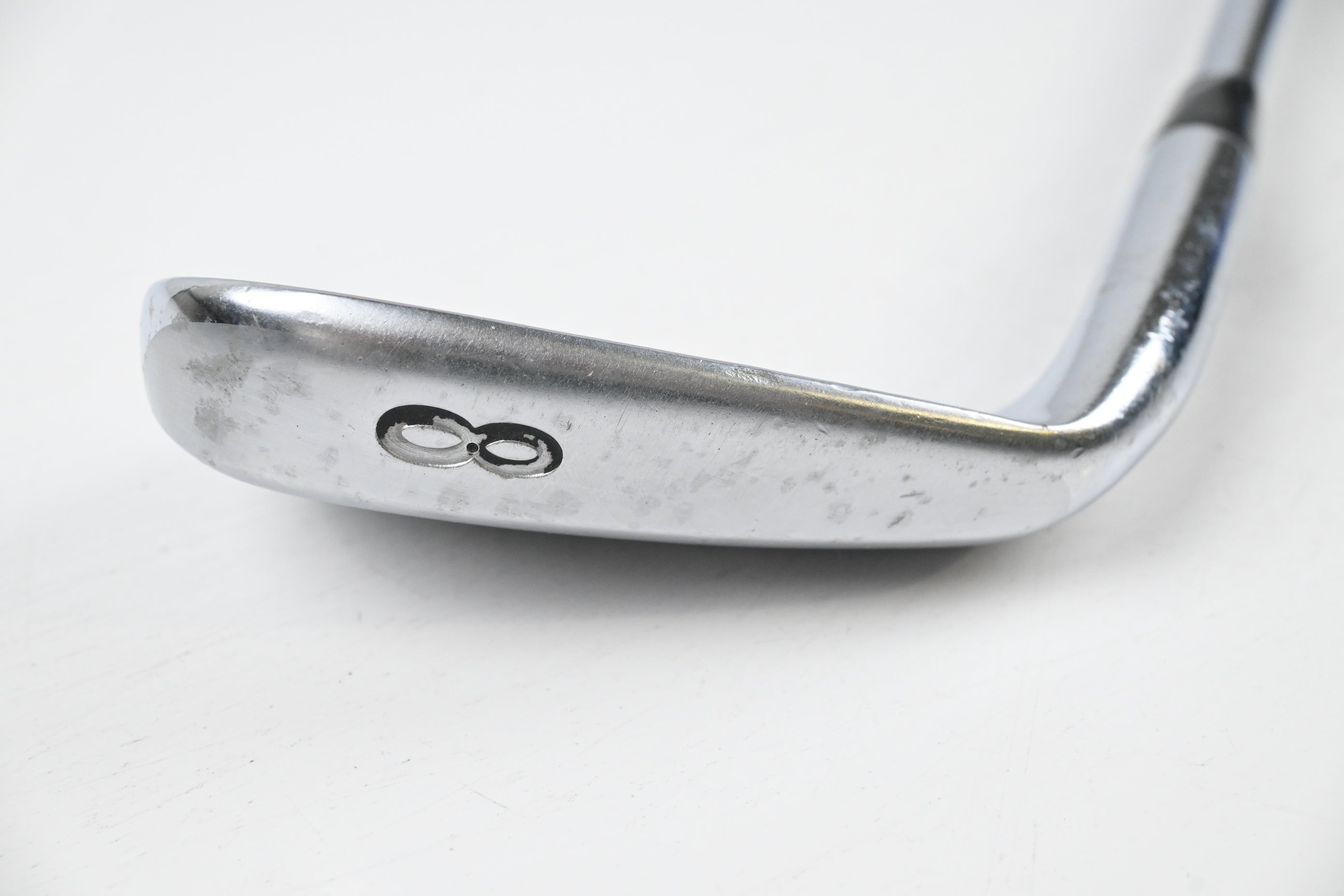 Titleist 712 AP2 #8 Iron / Stiff Flex Dynamic Gold 105 S300 Shaft