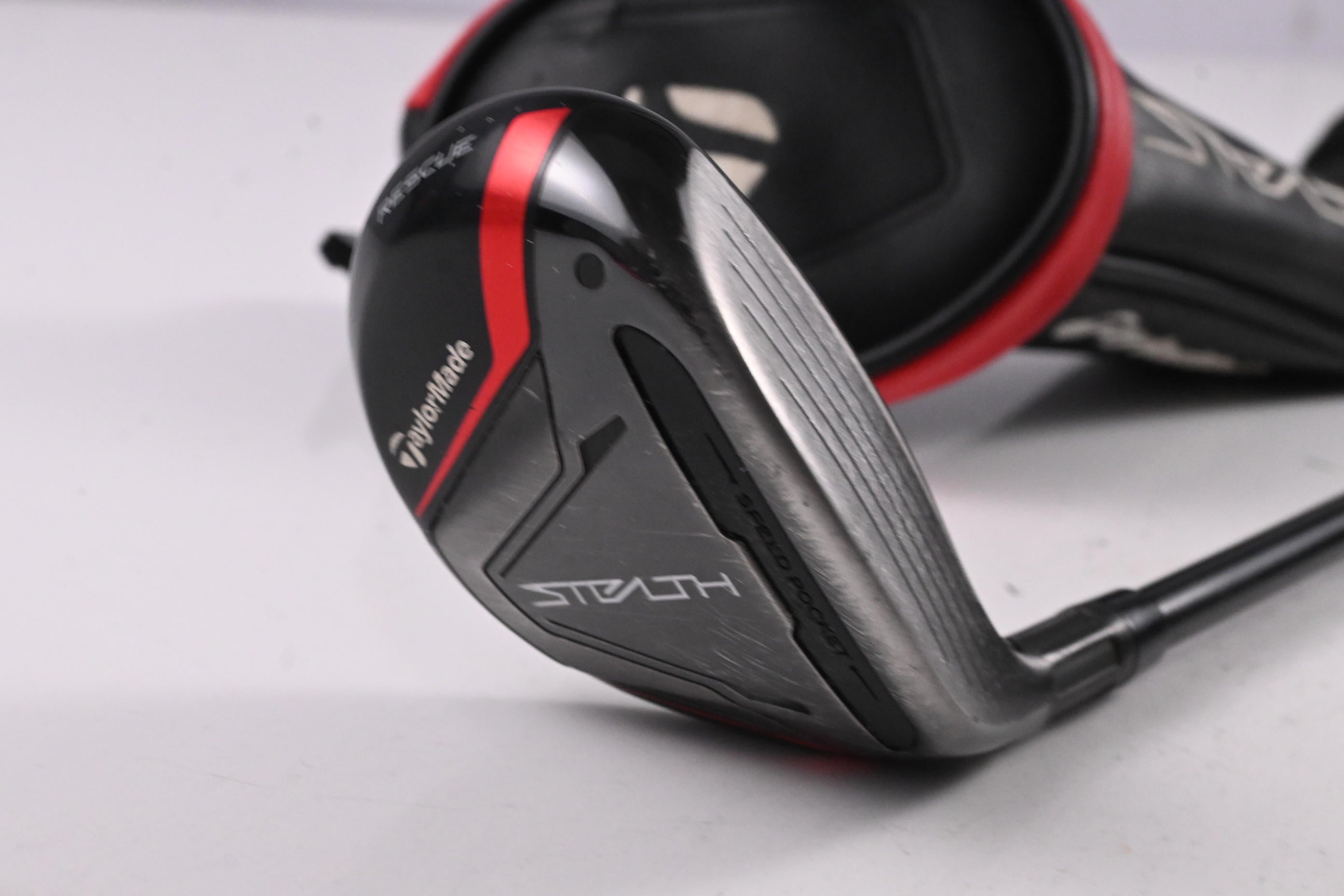 Taylormade Stealth #4 Hybrid / 22 Degree / Senior Flex Ventus Red 5 Shaft