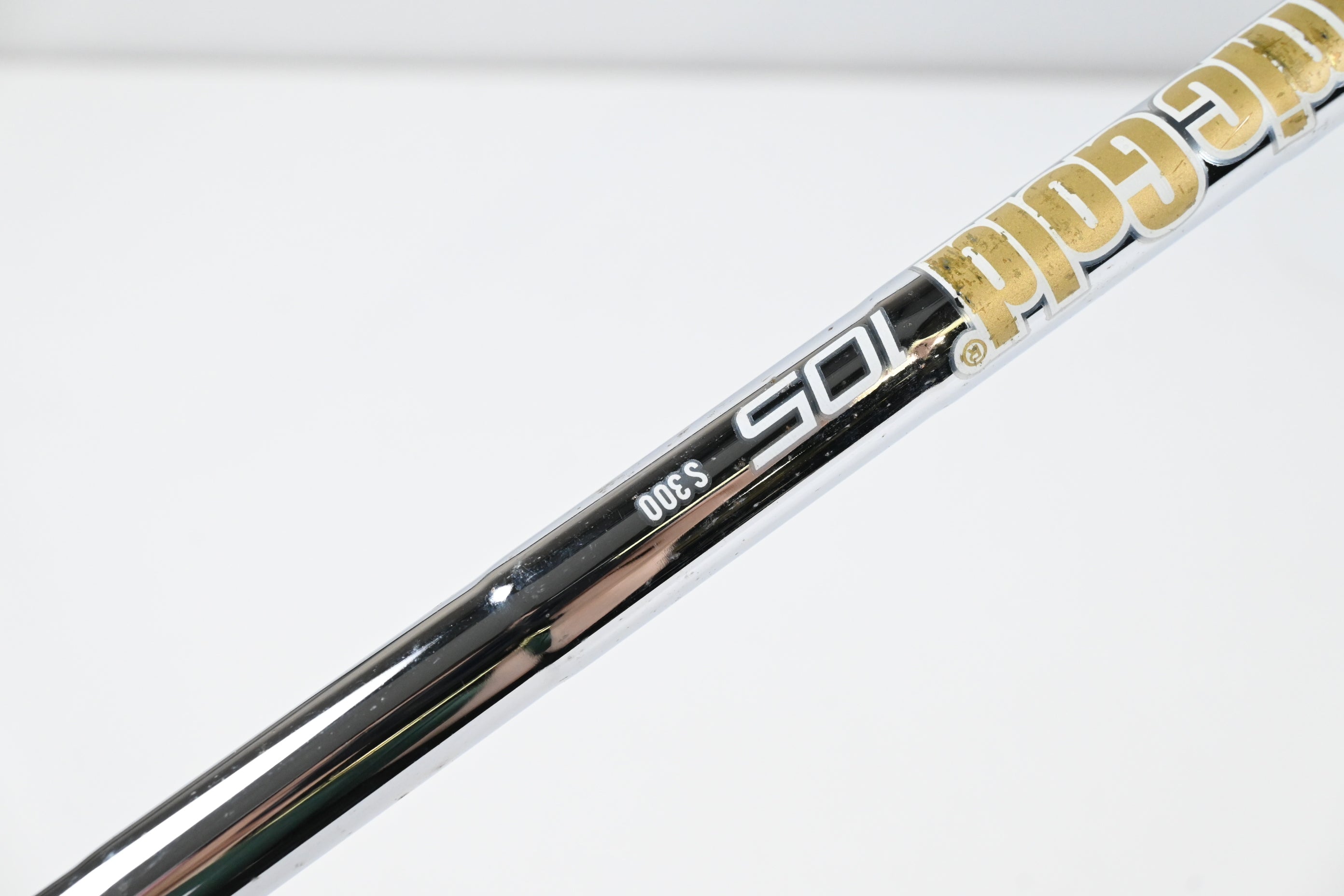 Titleist 712 AP2 #8 Iron / Stiff Flex Dynamic Gold 105 S300 Shaft