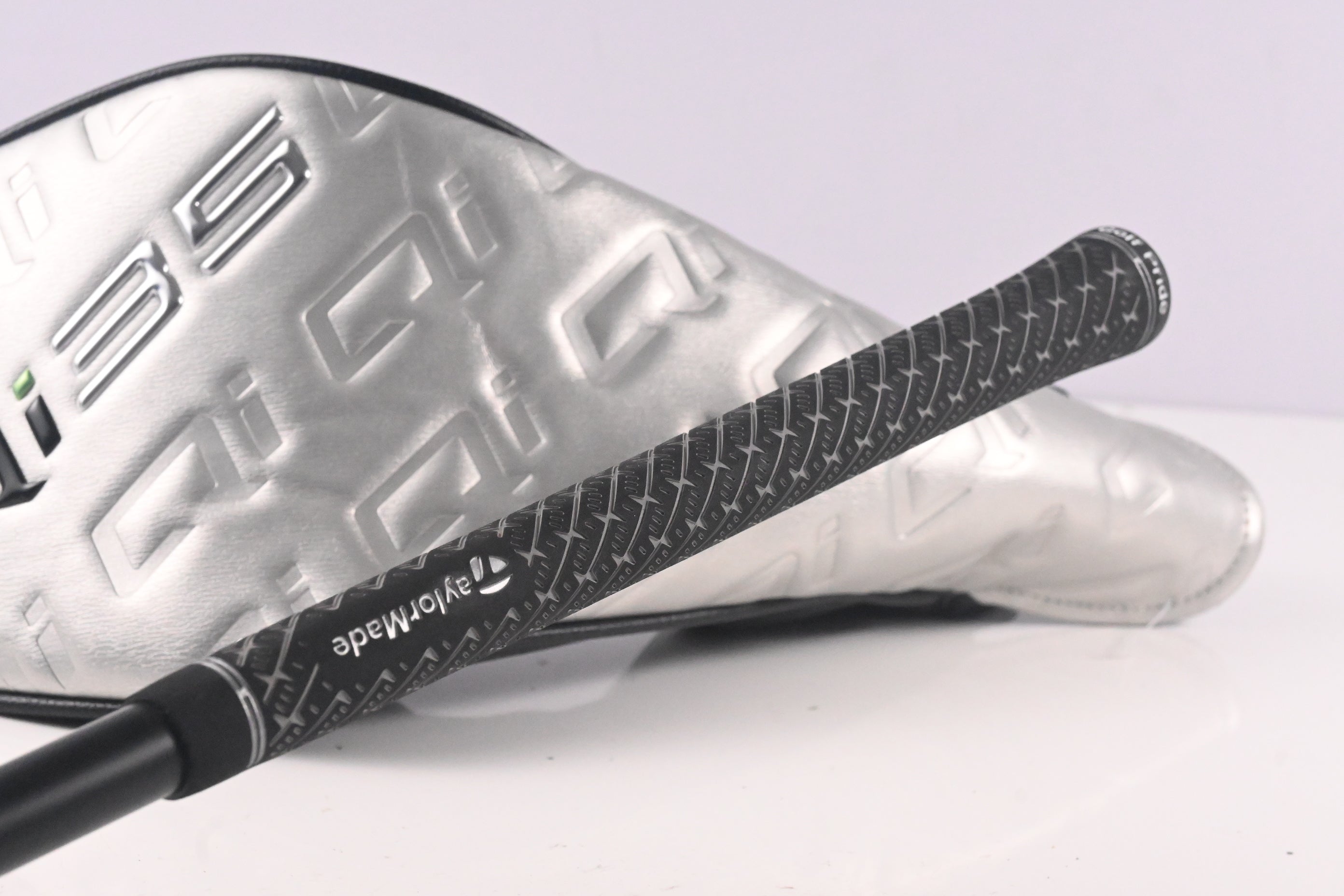 Taylormade Qi35 Driver / 10.5 Degree / Stiff Flex Fujikura Air Speeder 50 Shaft