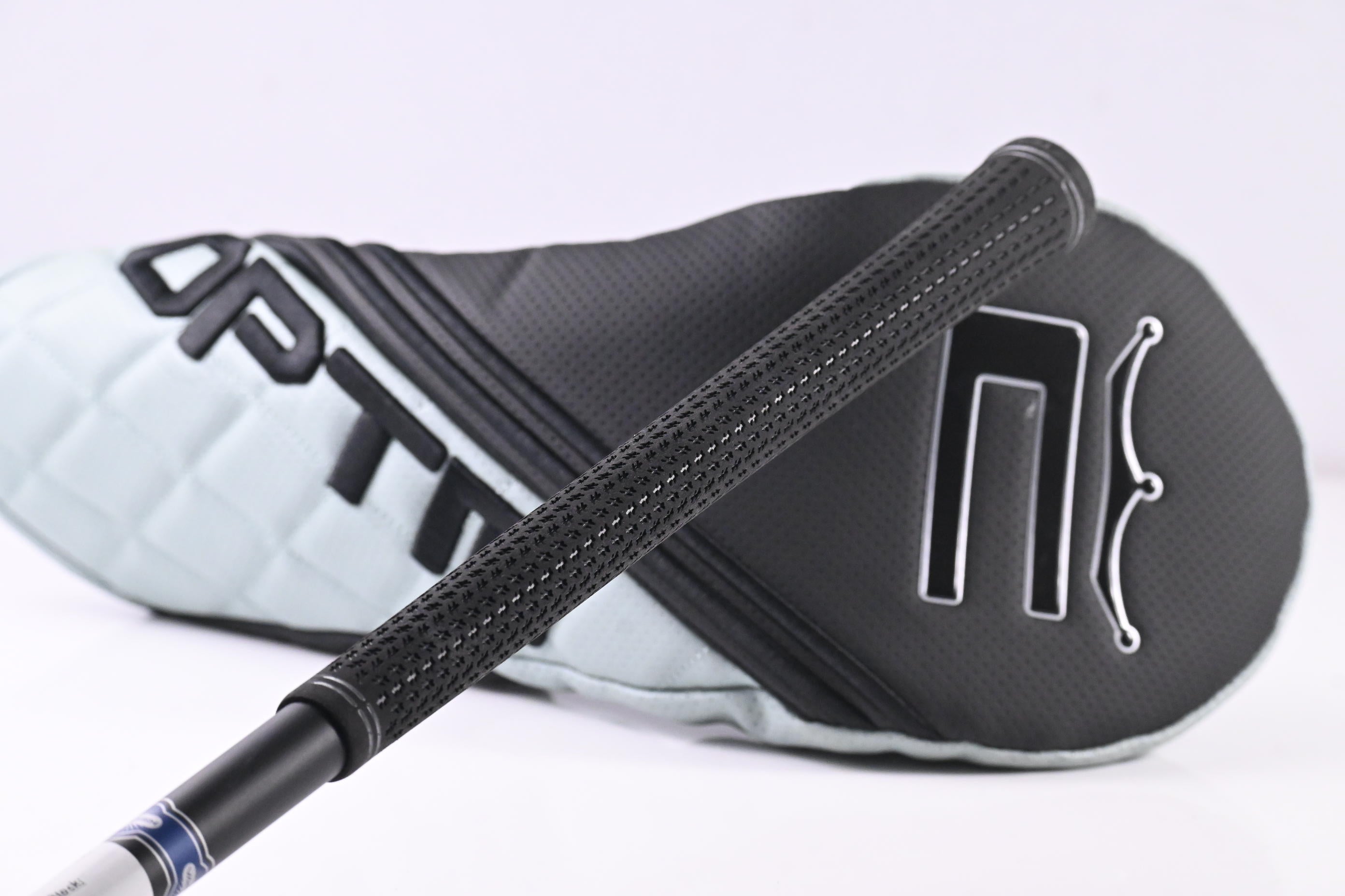 Ladies Cobra OPTM MAX-K Driver / 12 Degree / Ladies Flex Vanquish 4 Shaft