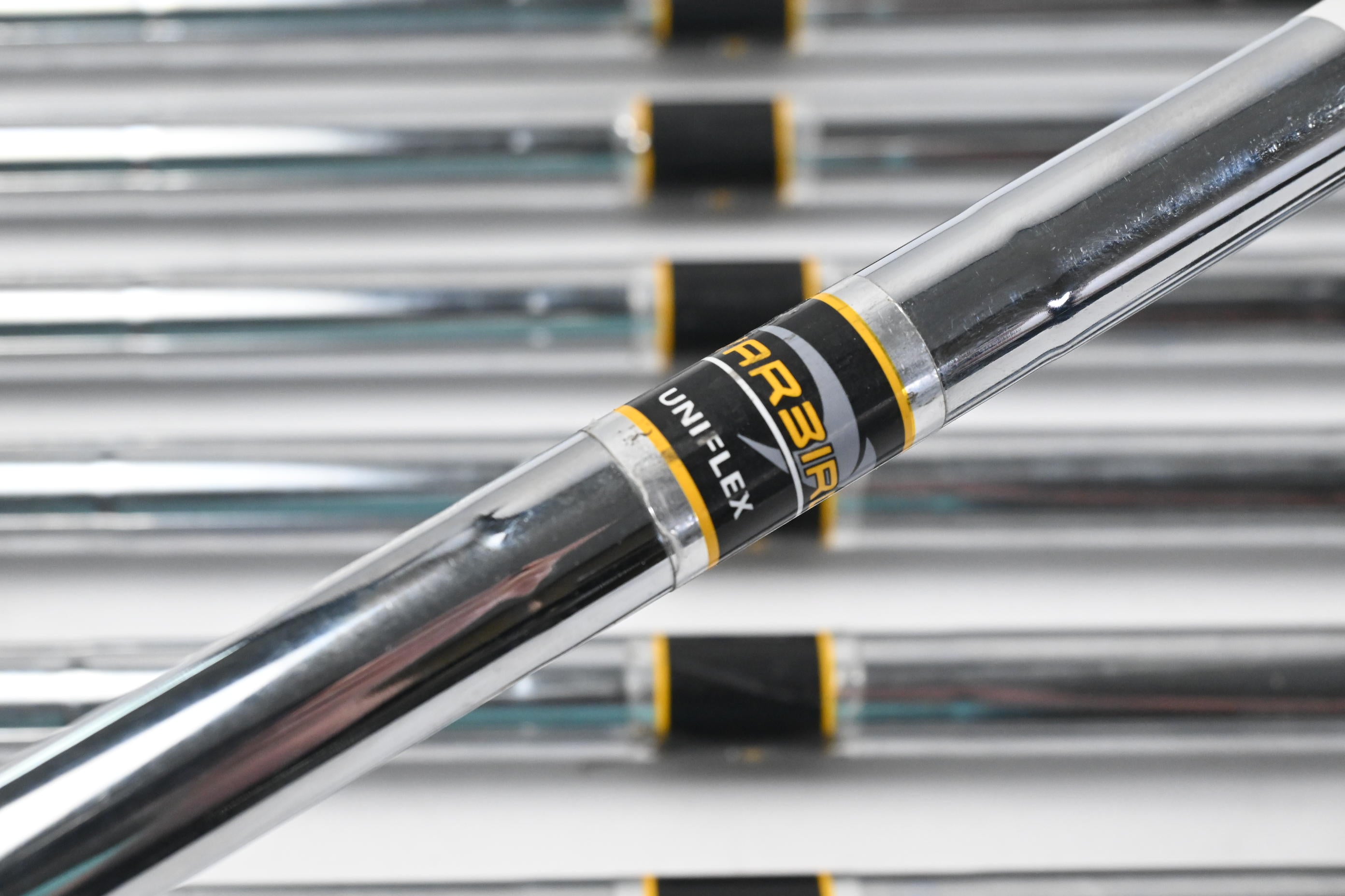 Callaway Warbird Irons / 5-PW+SW / Uniflex Warbird Shafts
