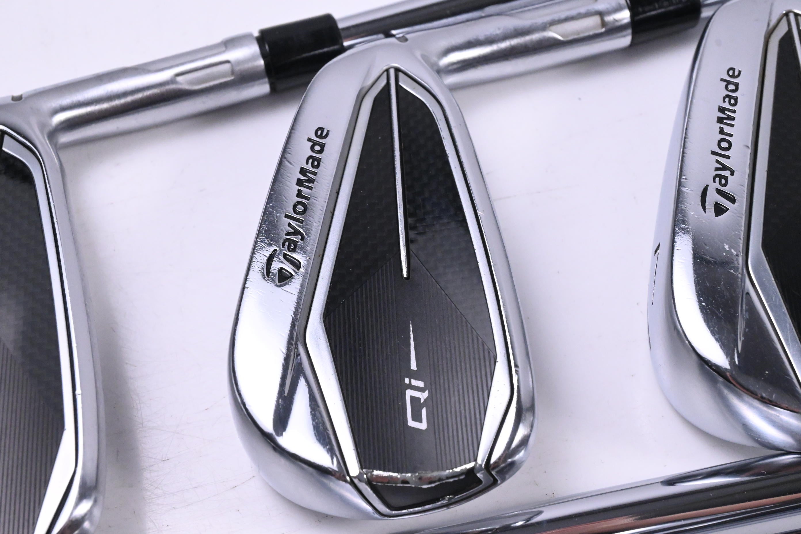 Taylormade Qi Irons / 5-PW+AW / Stiff Flex Dynamic Gold 105 S300 Shafts