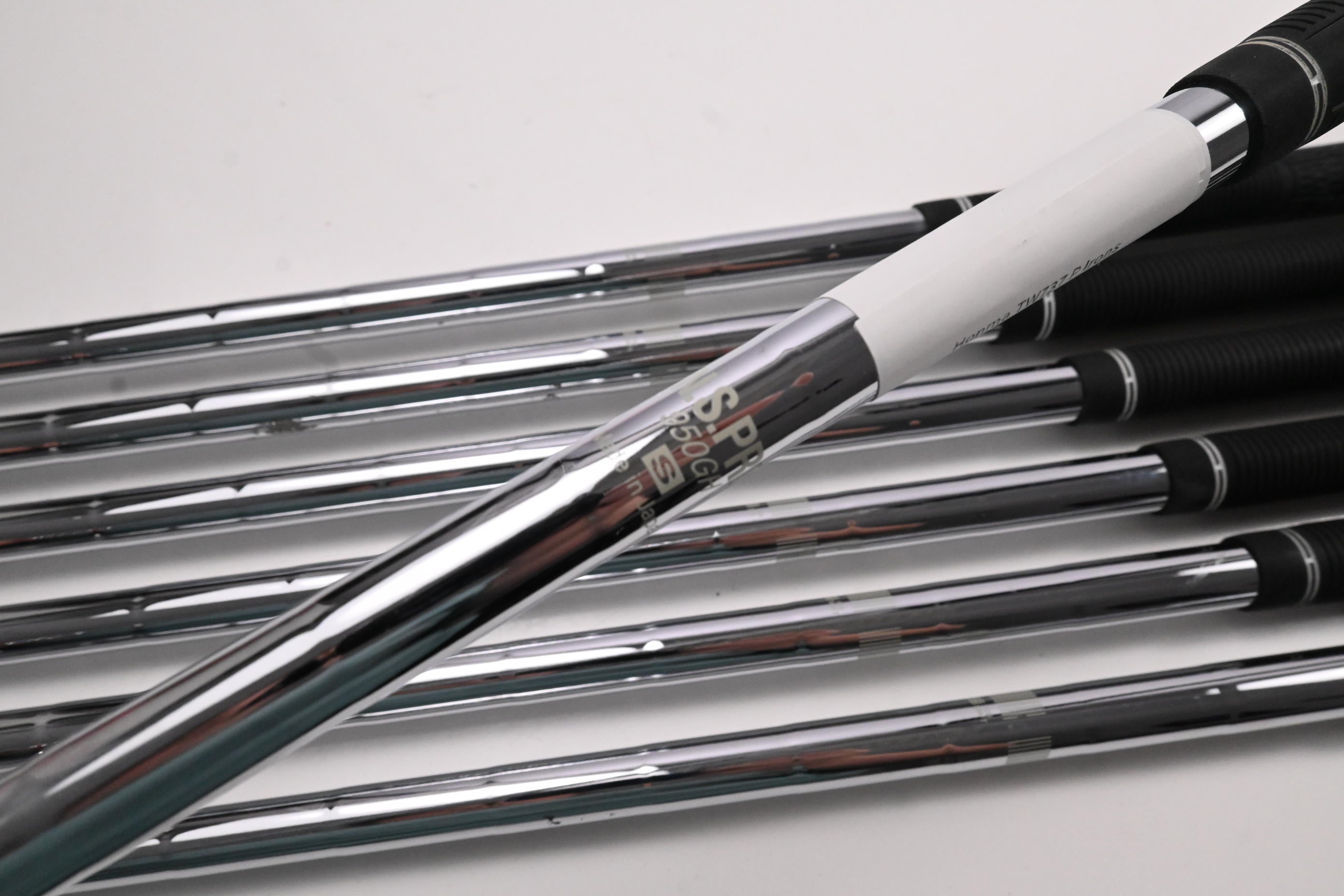 Honma TW737 P Irons / 5-PW+GW / Stiff Flex N.S.Pro 950GH Shafts
