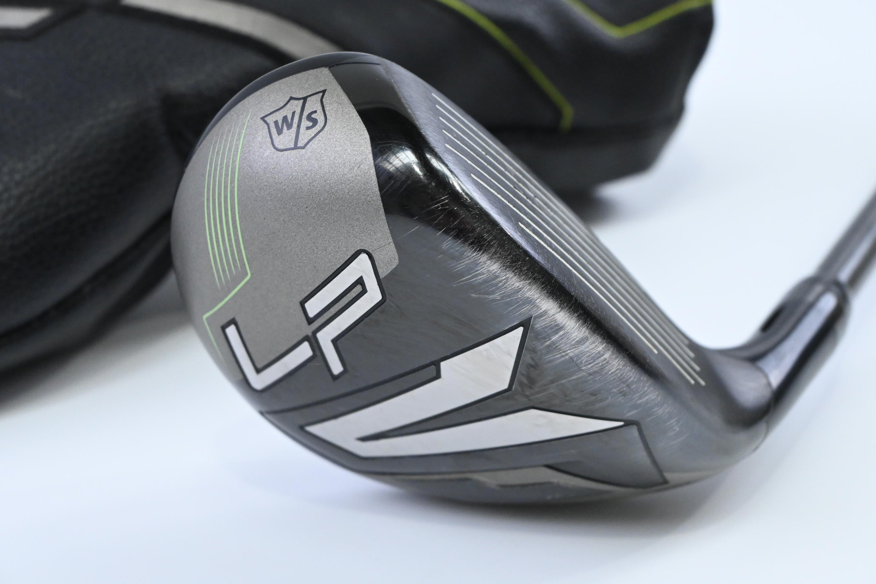 Wilson Launch Pad 2022 #4 Hybrid / 22.5 Degree / Regular Flex Evenflow 65 Shaft