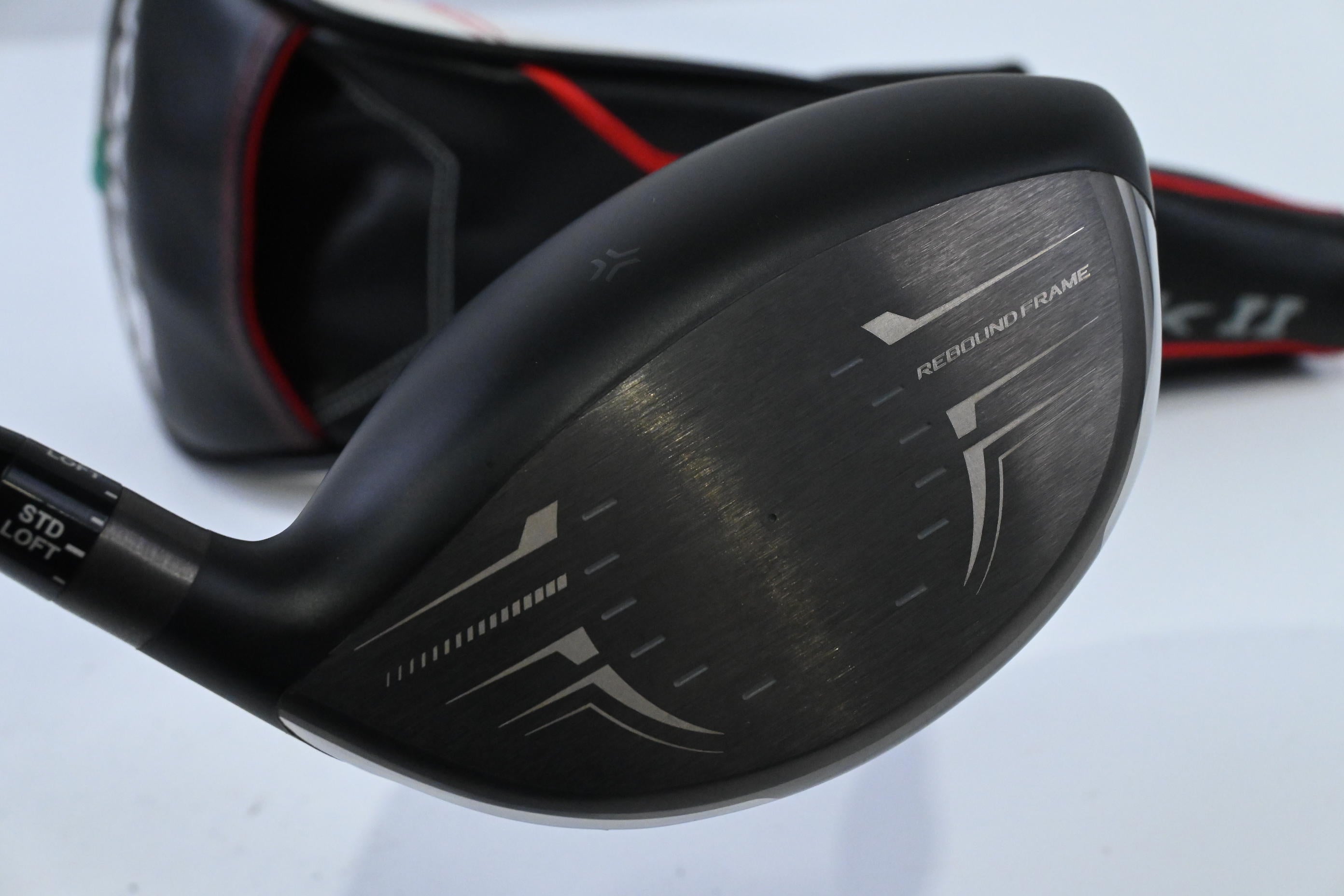 Left Hand Srixon ZX5 LS Mk II Driver 2023 / 10.5 Degree / Stiff Flex HZRDUS Red