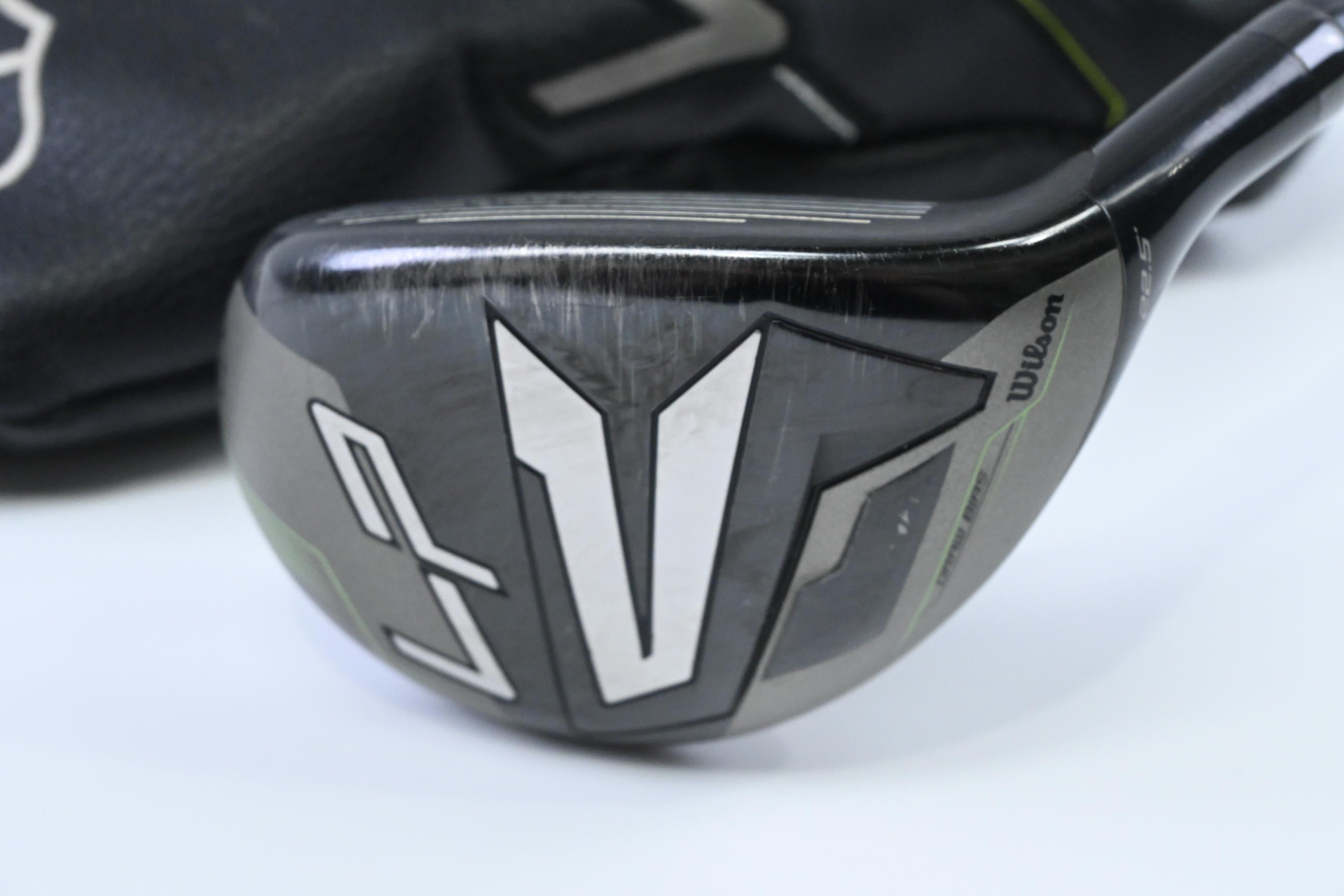 Wilson Launch Pad 2022 #4 Hybrid / 22.5 Degree / Regular Flex Evenflow 65 Shaft