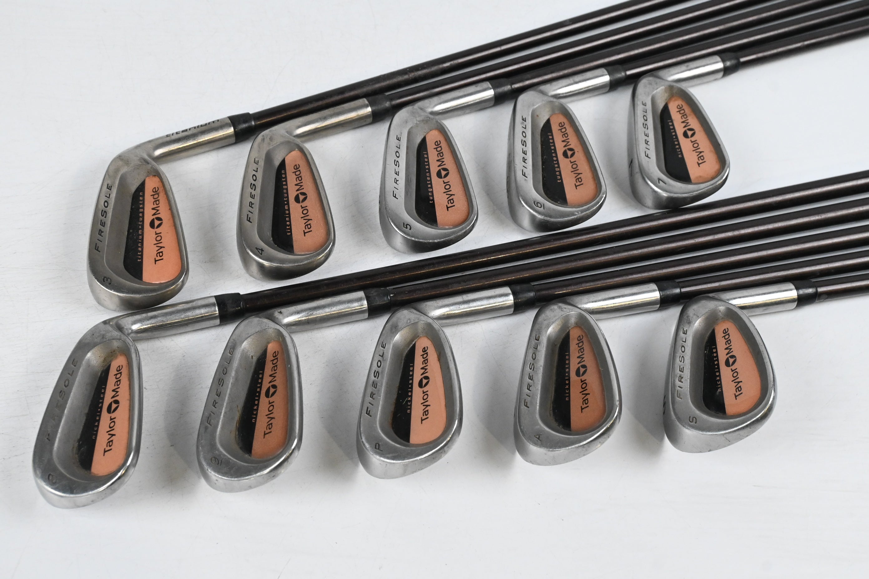Taylormade Firesole Irons / 3-PW+GW+SW / Regular Flex Taylormade 80 Shafts