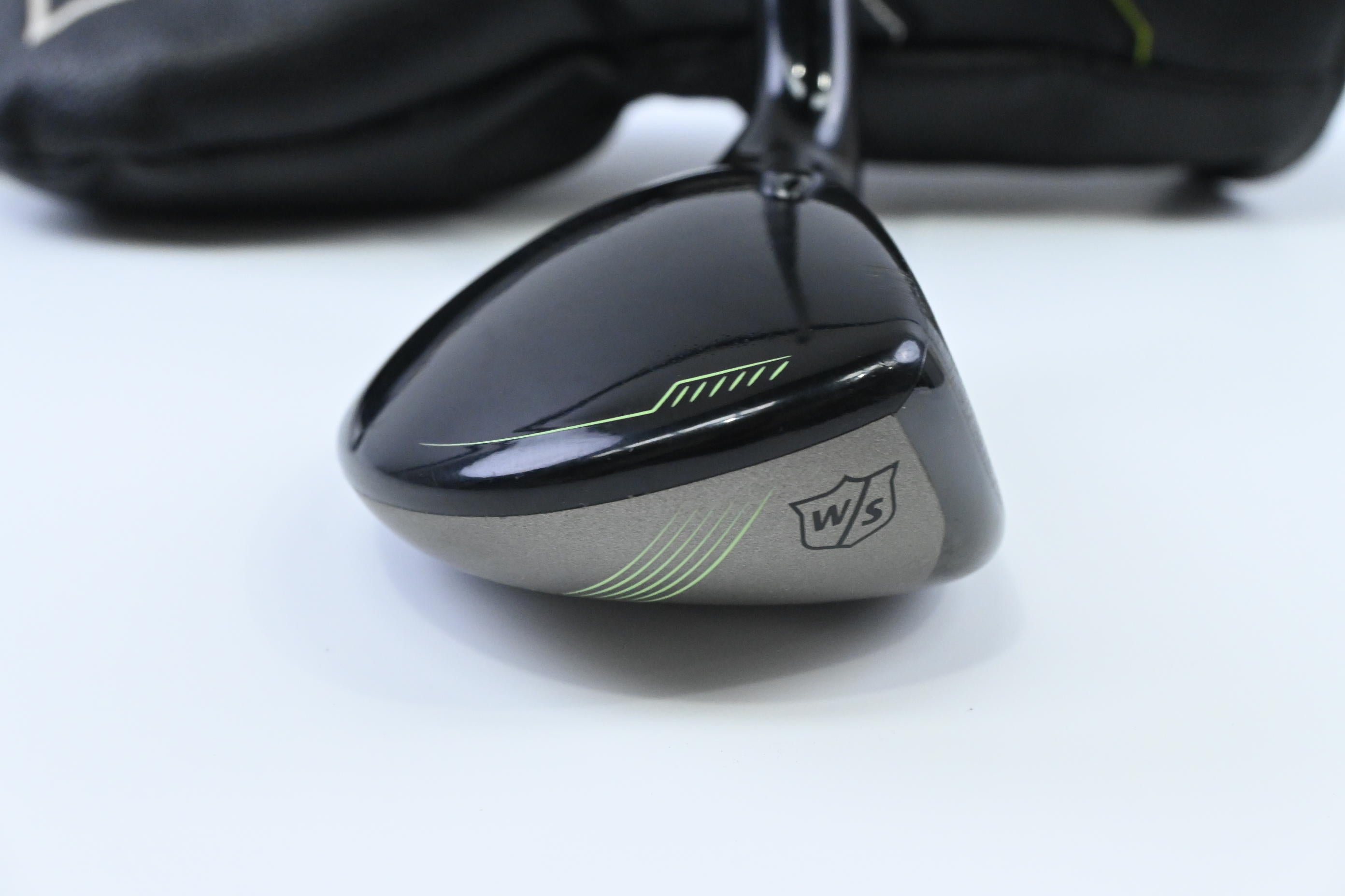 Wilson Launch Pad 2022 #4 Hybrid / 22.5 Degree / Regular Flex Evenflow 65 Shaft