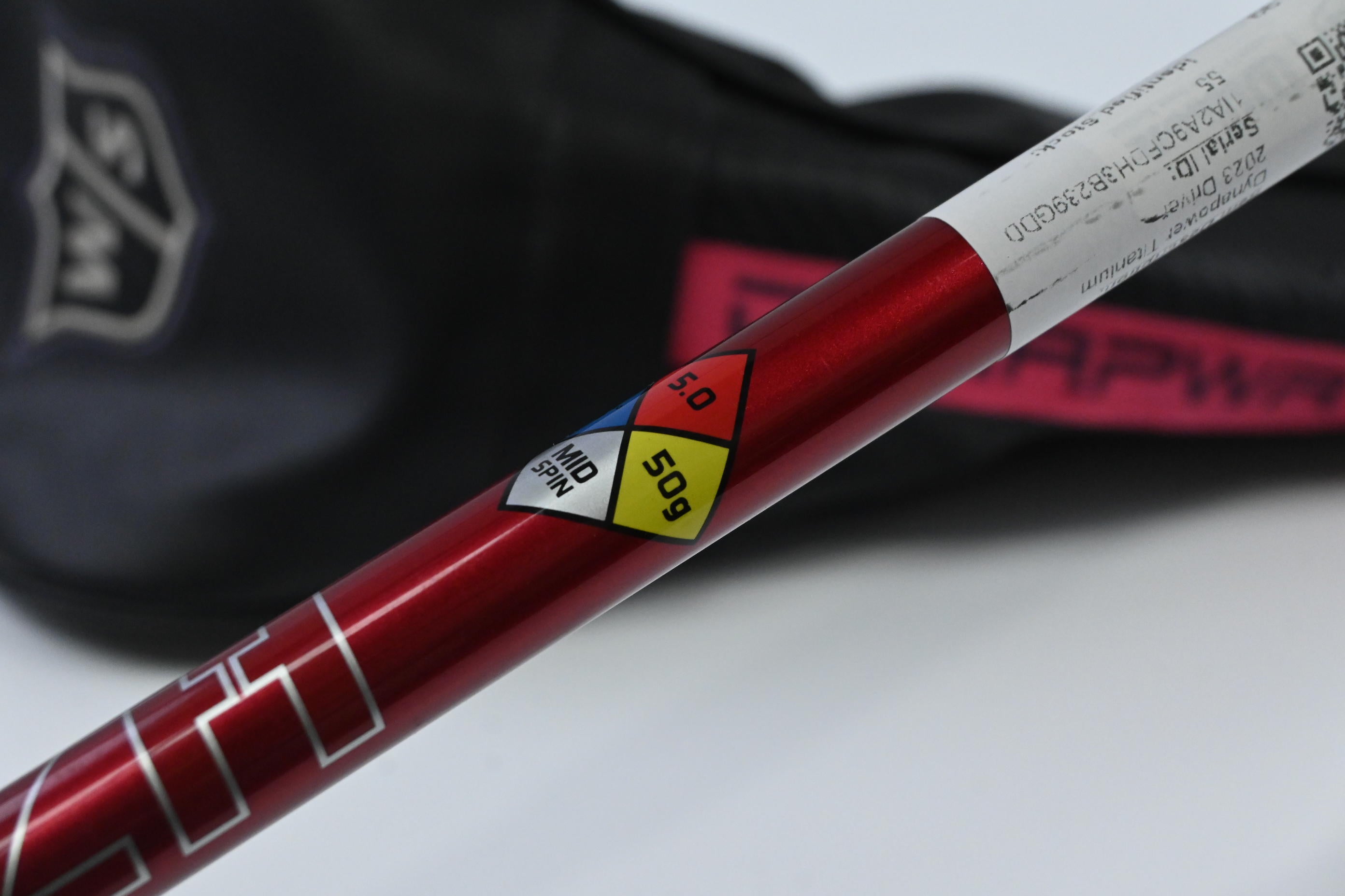 Wilson Dynapower Titanium 2023 Driver / 10.5 Degree / Senior Flex HZRDUS Smoke