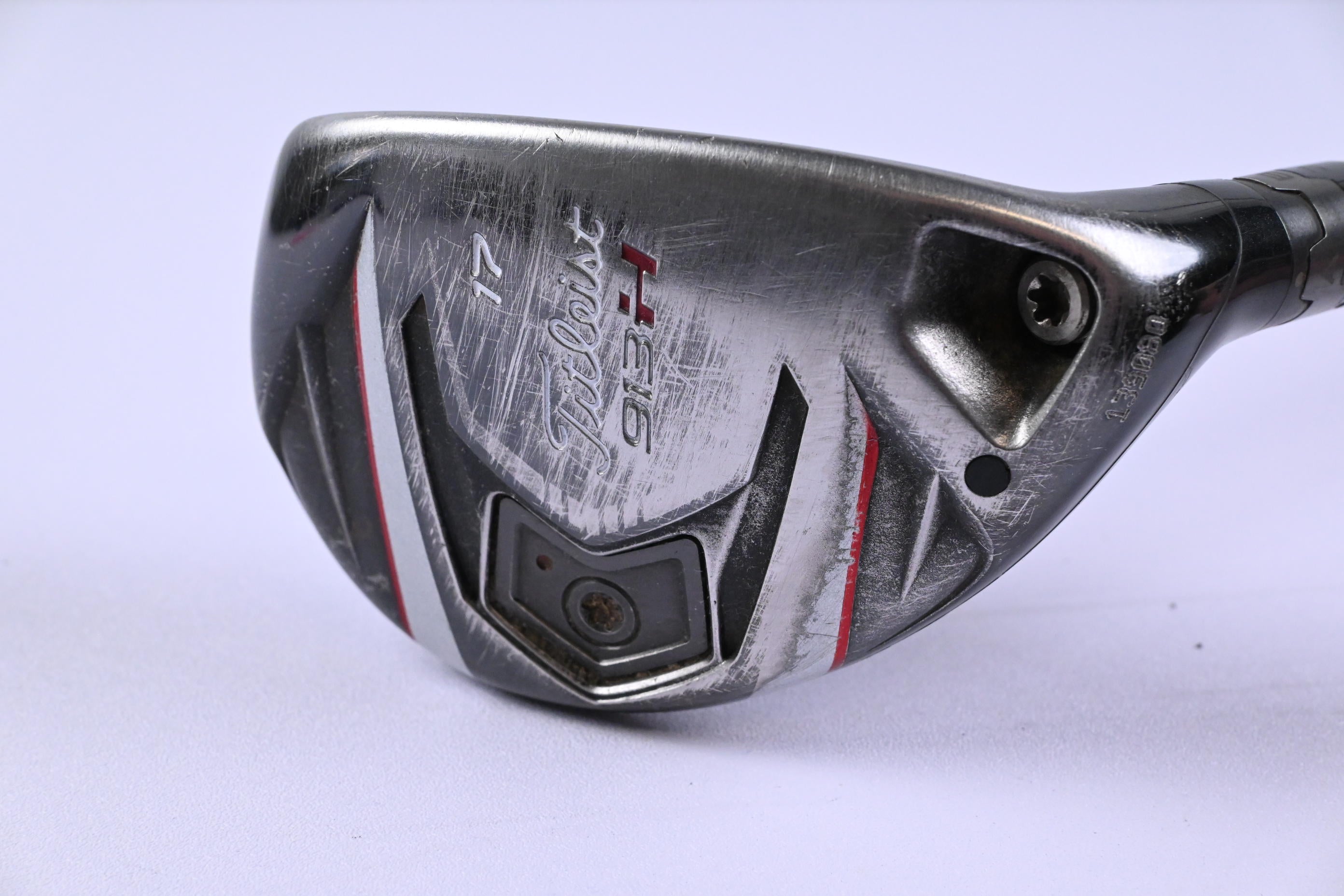 Titleist 913H #2 Hybrid / 17 Degree / Stiff Flex Bassara 60 Shaft