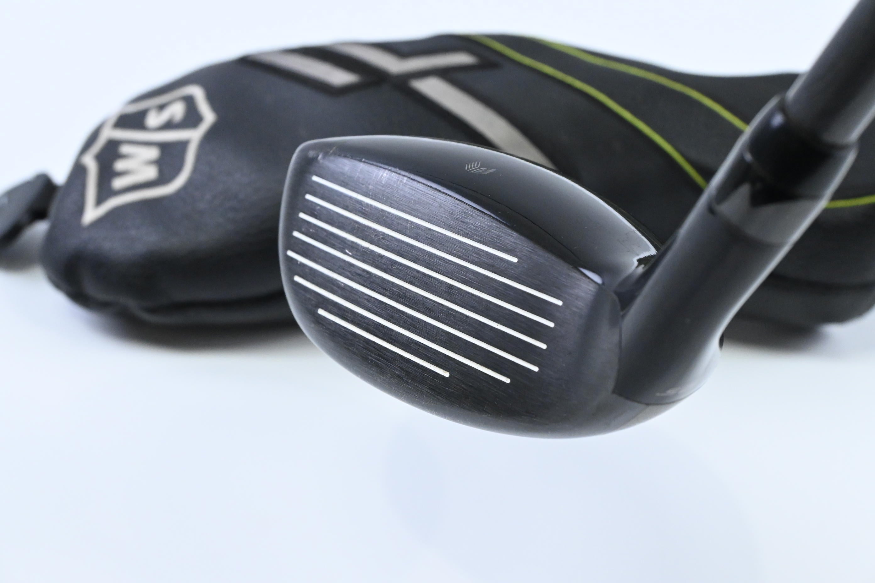Wilson Launch Pad 2022 #4 Hybrid / 22.5 Degree / Regular Flex Evenflow 65 Shaft