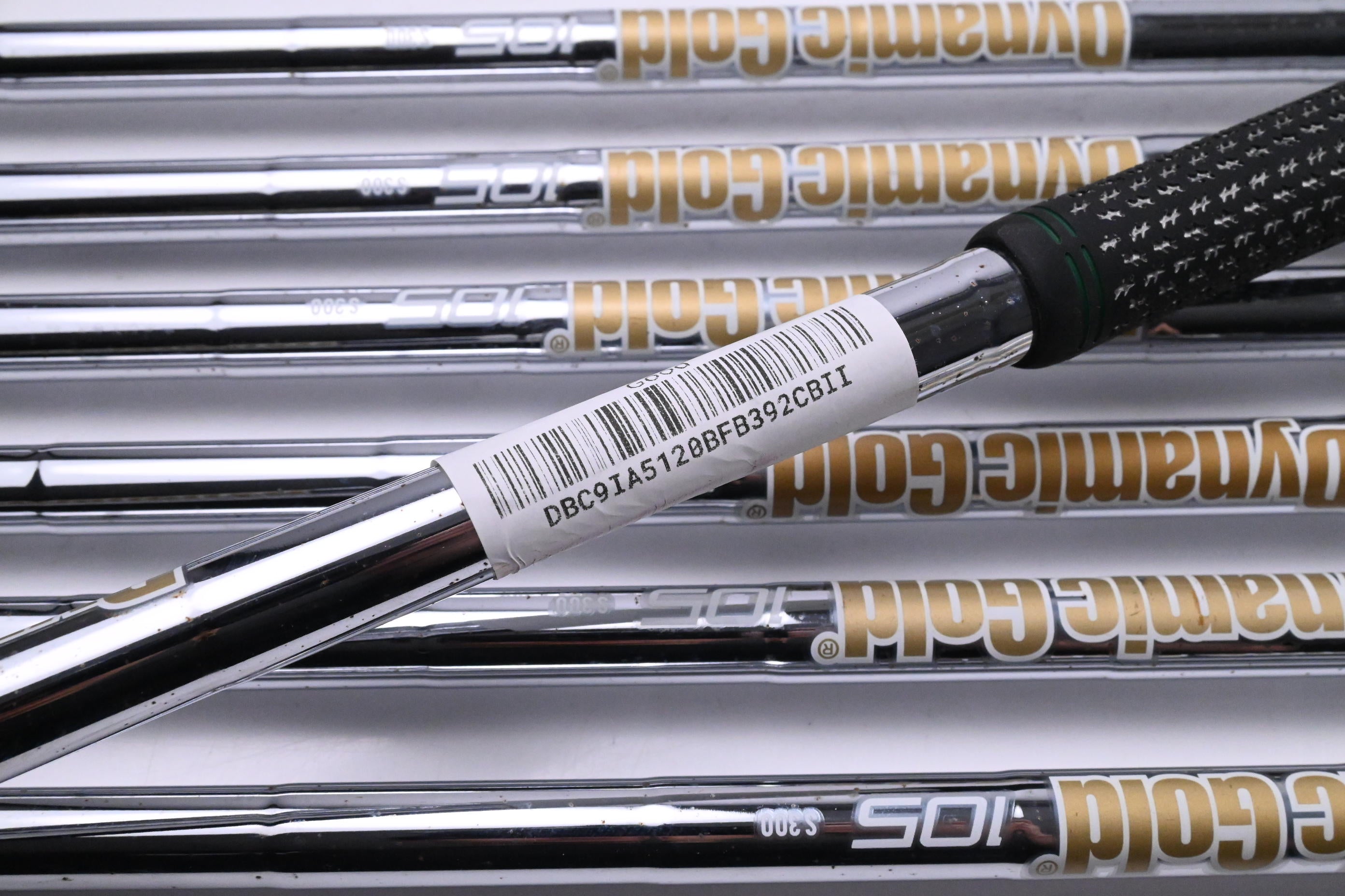 Taylormade Qi Irons / 5-PW+AW / Stiff Flex Dynamic Gold 105 S300 Shafts