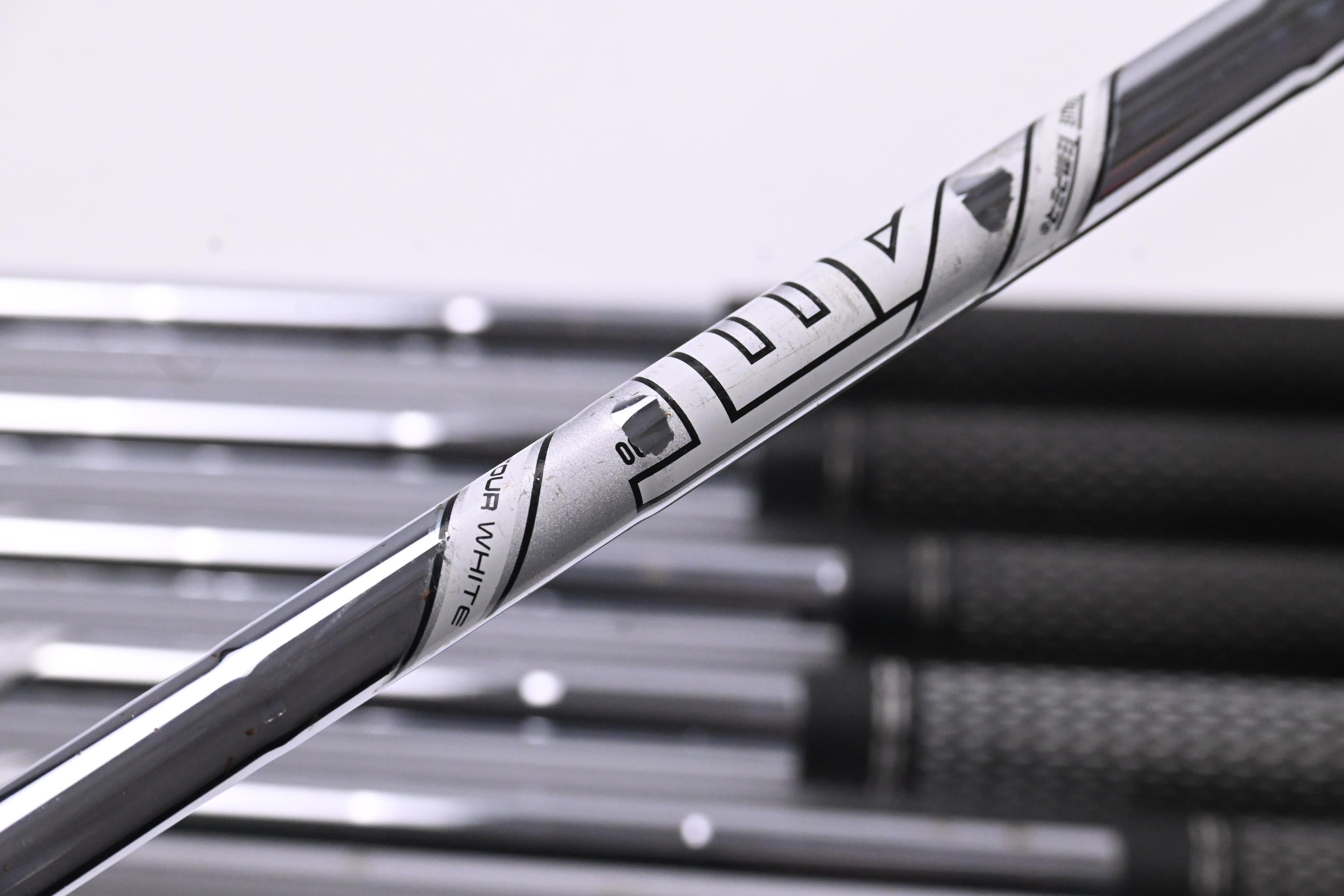 Titleist 718 AP2 Irons / 5-PW / Stiff Flex AMT Tour White S300 Shafts