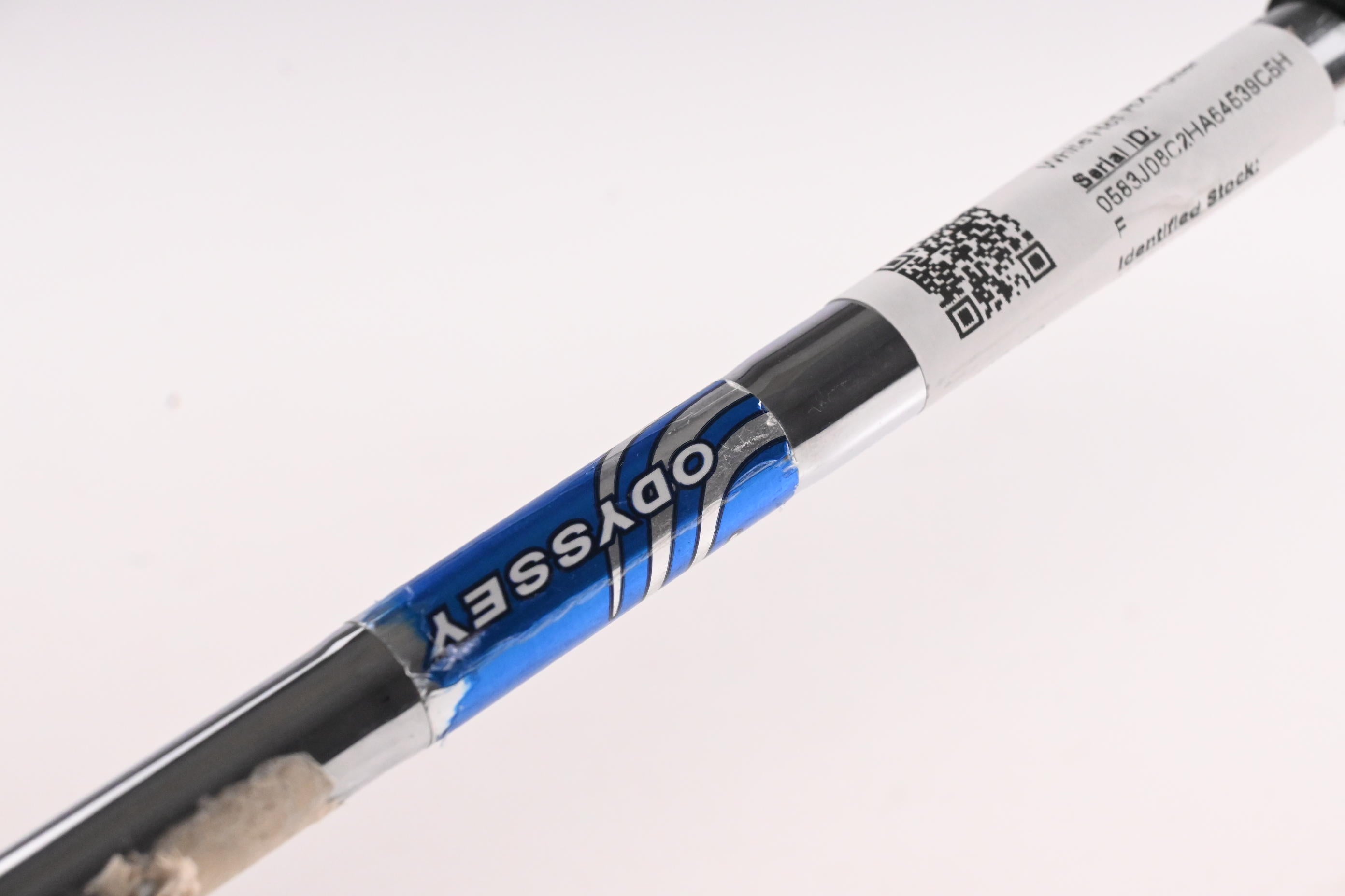Odyssey White Hot RX V-Line Fang Putter / 34 Inch