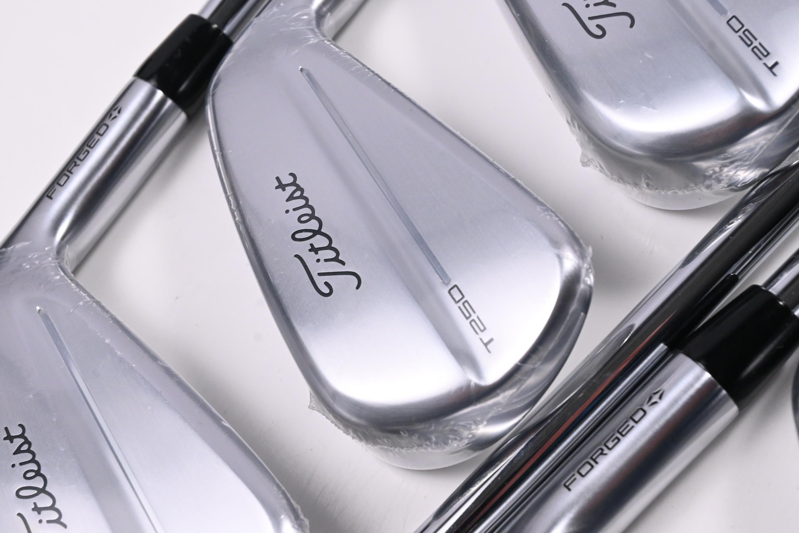 Titleist T250 2025 Irons / 5-PW+48° / Regular Flex AMT Black Shafts