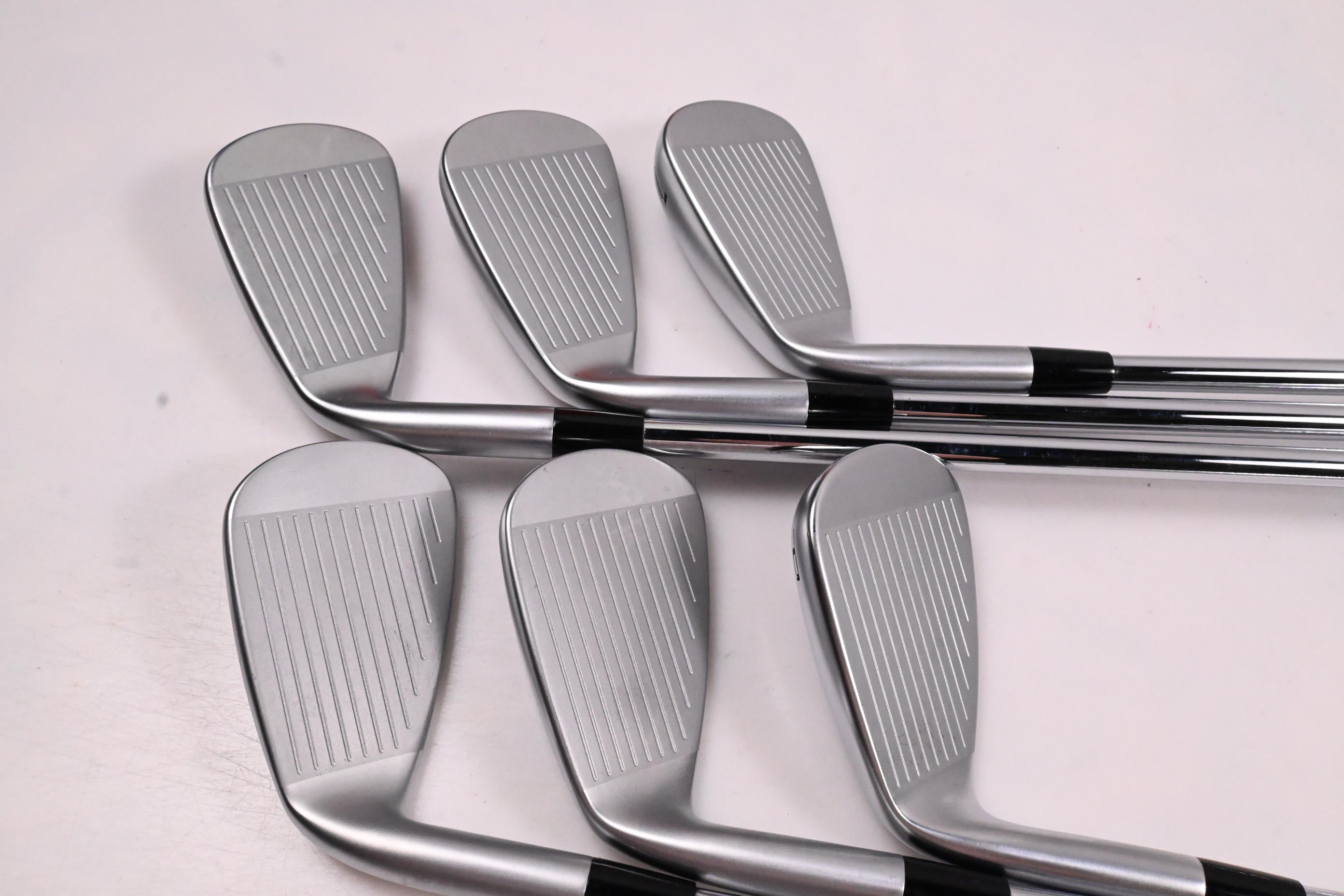 Mizuno JPX 925 Hot Metal Irons / 5-PW / Regular Flex N.S.Pro 950GH Neo Shafts