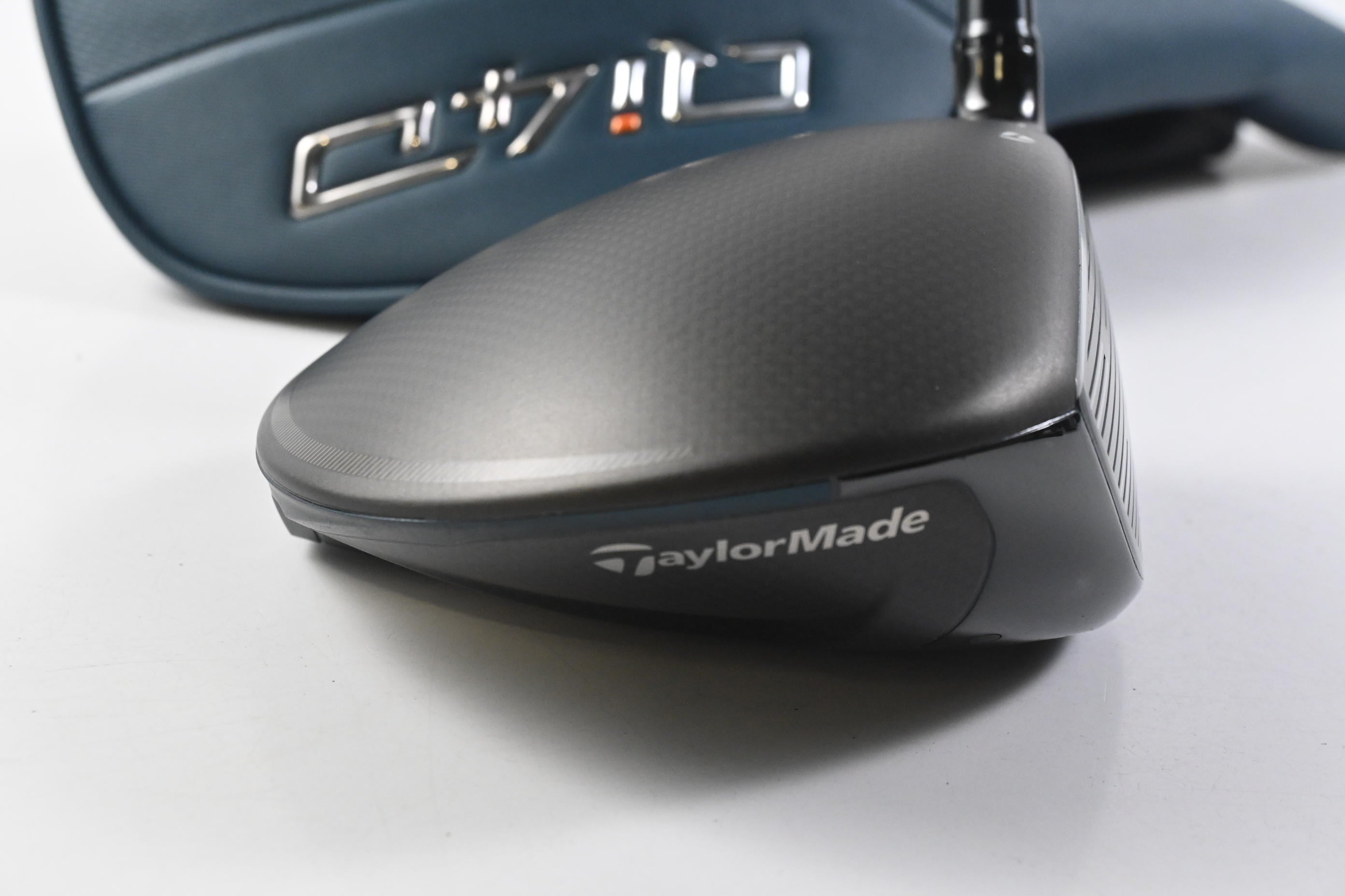 Taylormade Qi4D Driver / 10.5 Degree / Regular Flex Reax Blue 50 Shaft