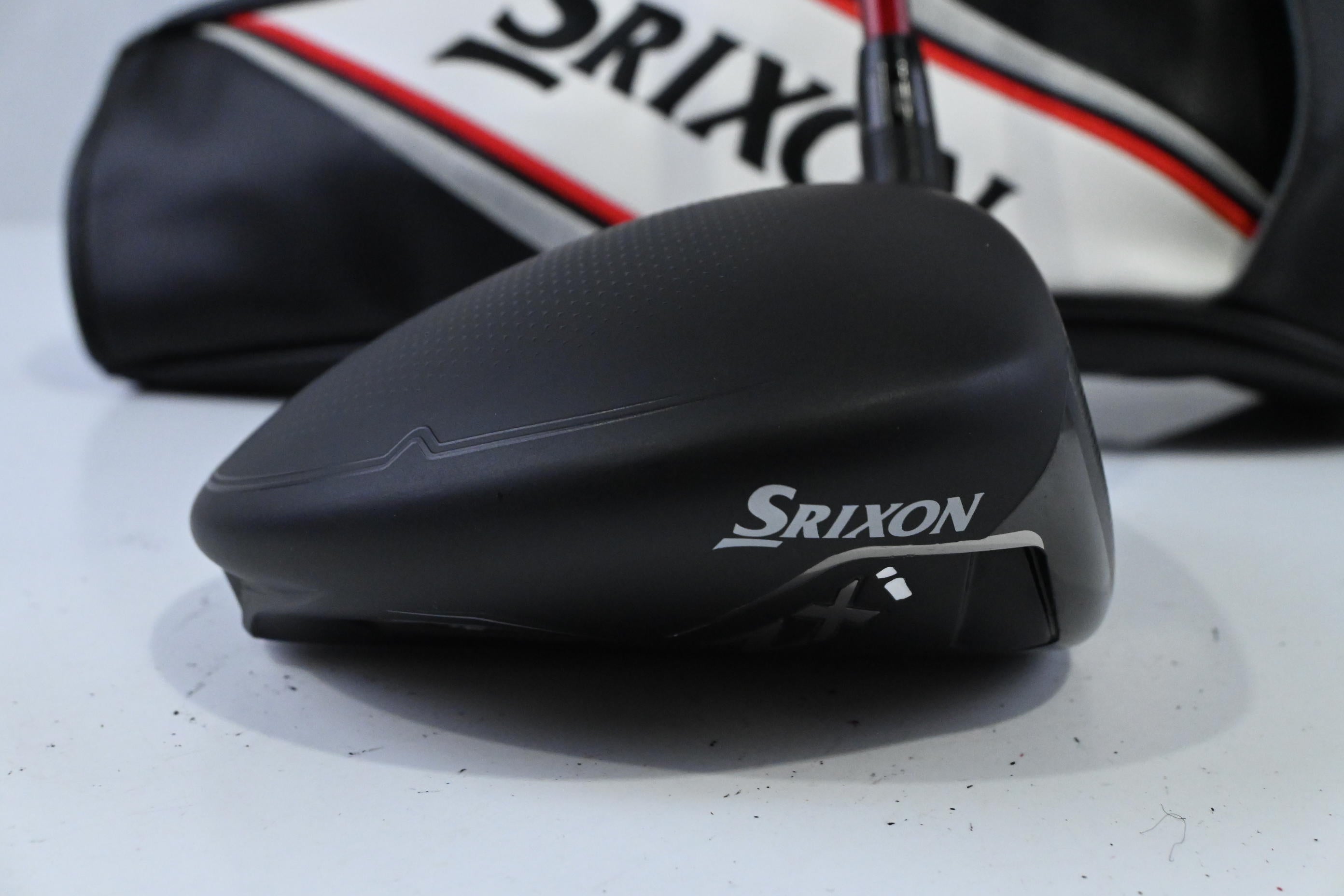 Srixon ZXi Driver / 10.5 Degree / Regular Flex Denali Red 50 Shaft