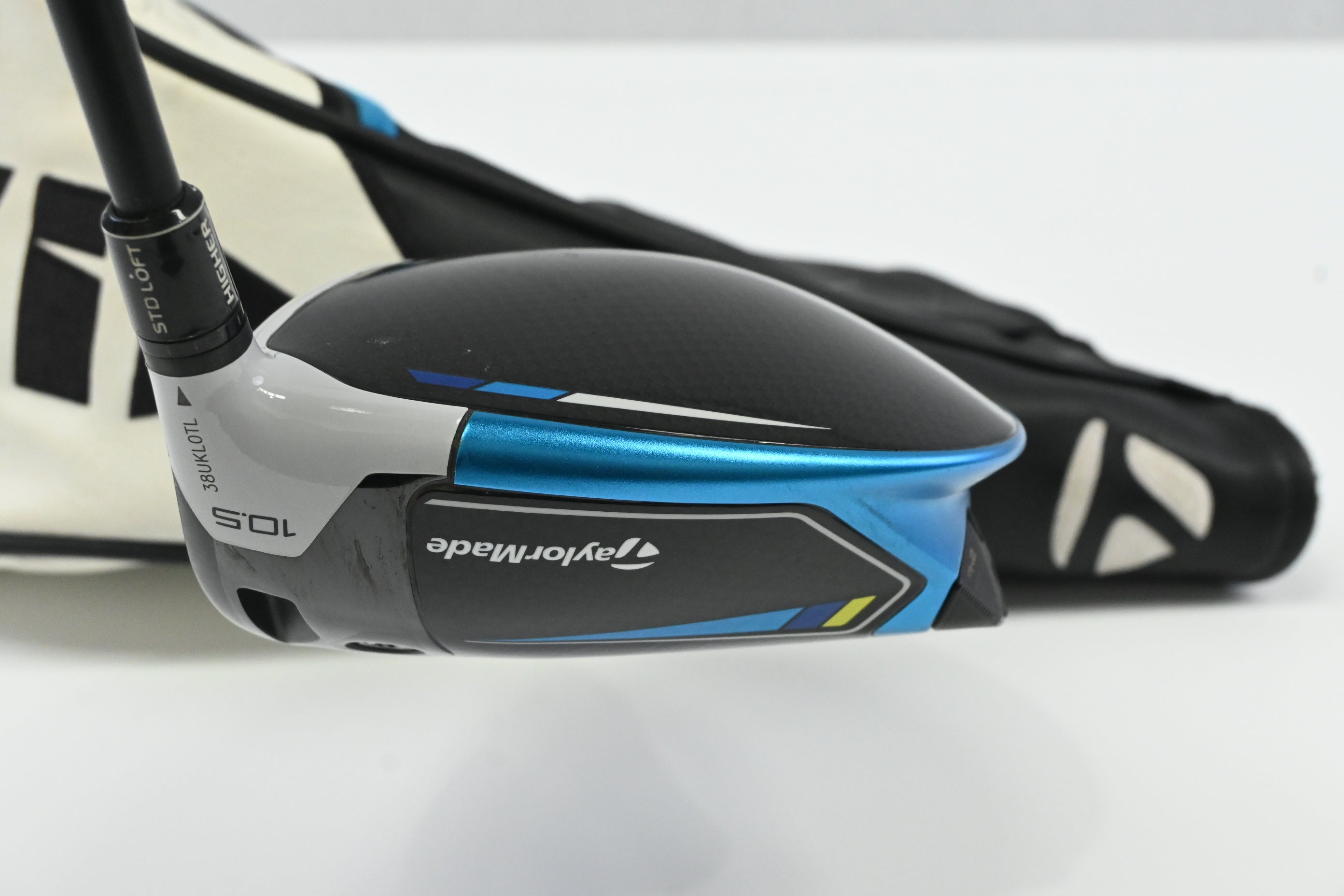 Taylormade SIM2 Max Driver / 10.5 Degree / Stiff HZRDUS Smoke Black 60