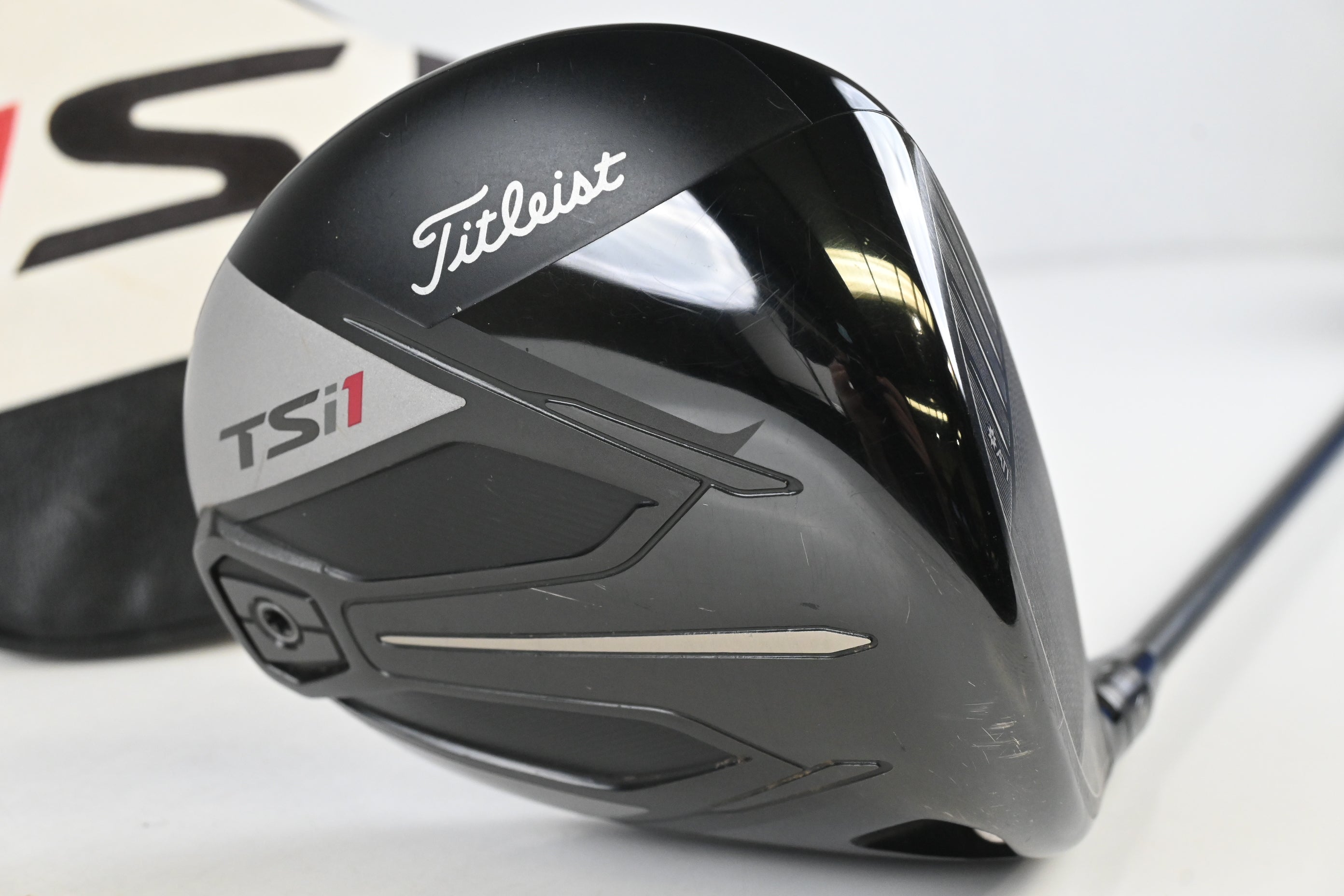 Titleist TSi1 Driver / 12 Degree / Regular Flex HZRDUS CB Red 50 Shaft