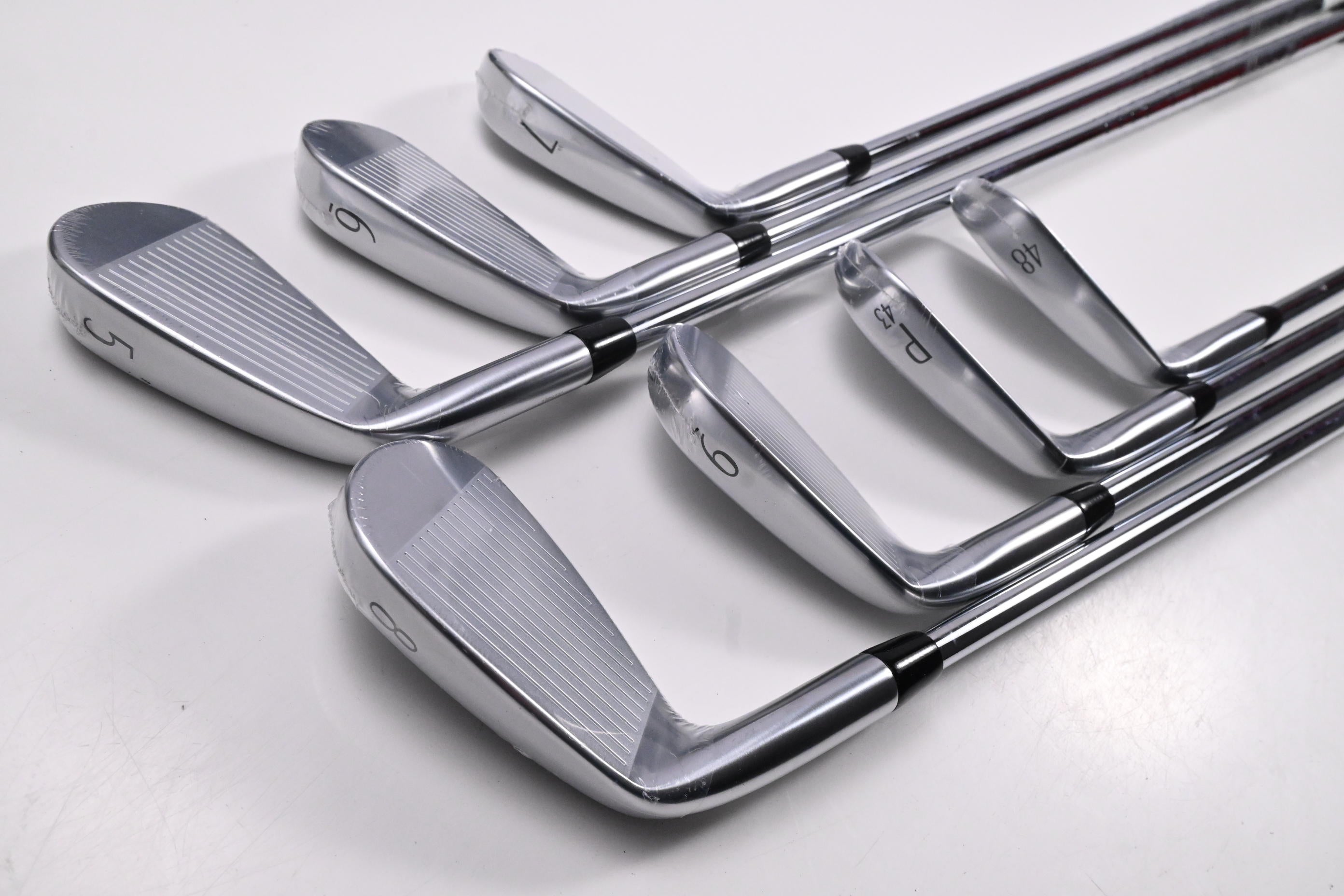 Titleist T250 2025 Irons / 5-PW+48° / Regular Flex AMT Black Shafts