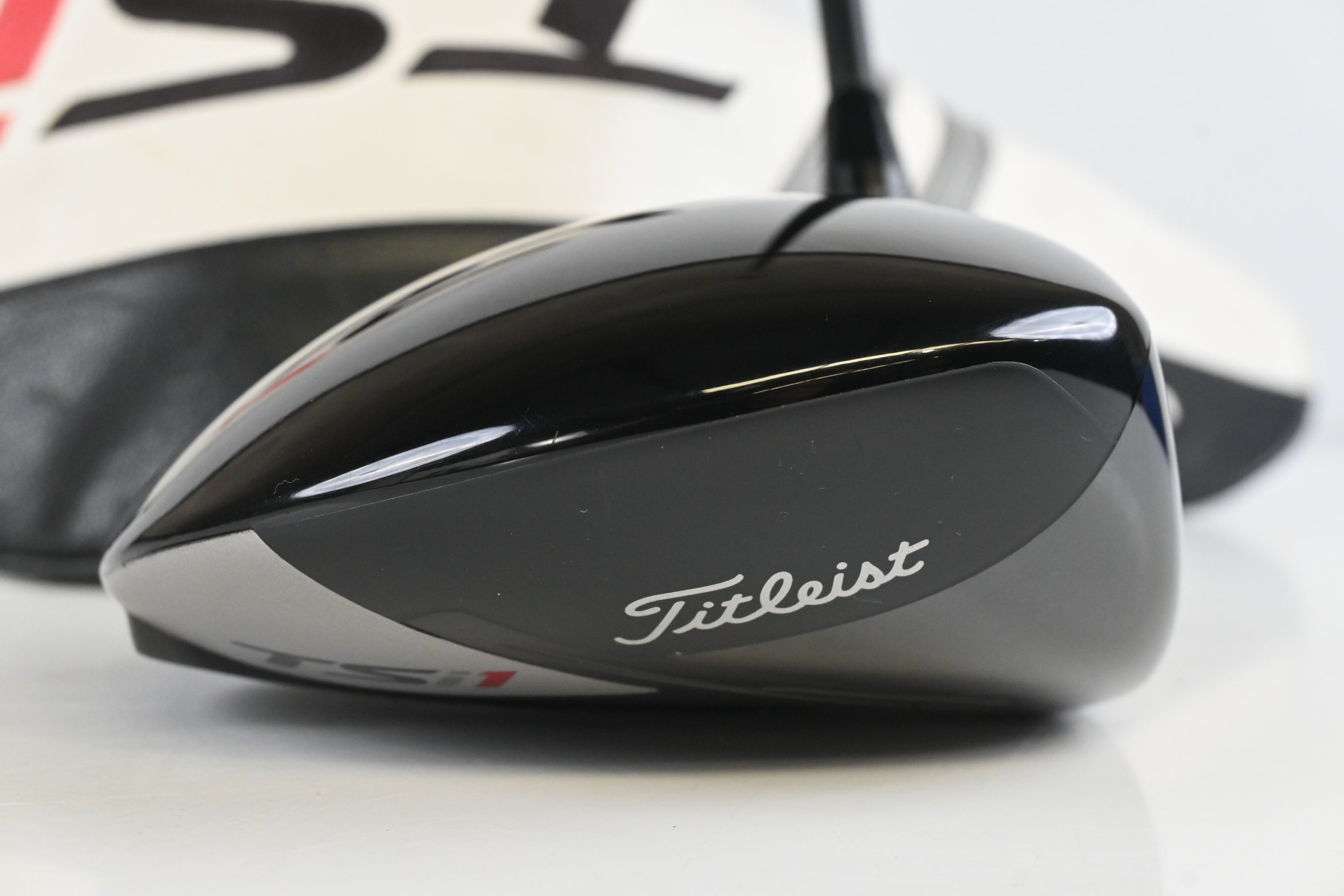 Titleist TSi1 Driver / 12 Degree / Regular Flex HZRDUS CB Red 50 Shaft