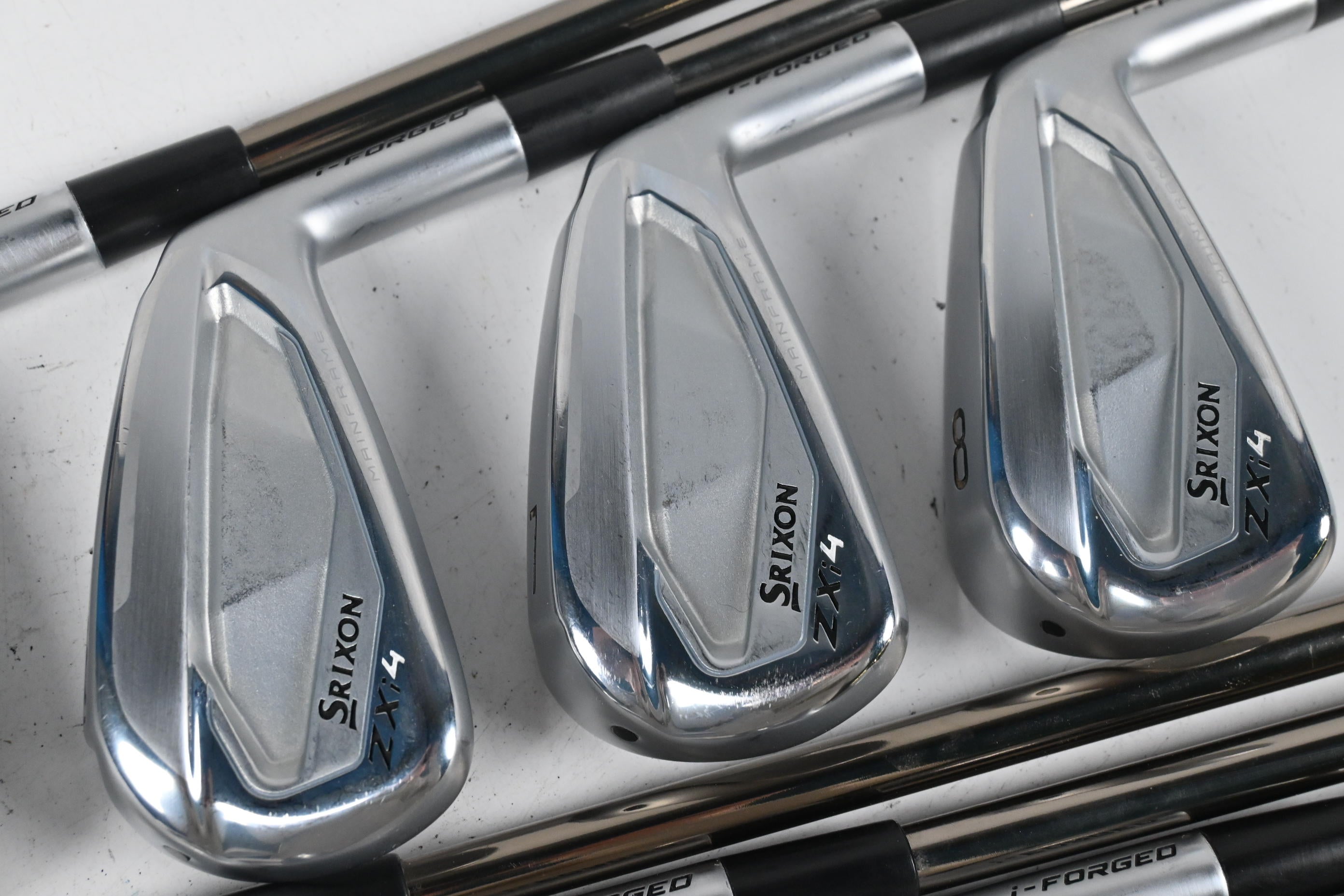 Srixon ZXi4 Irons / 5-PW+GW+SW / Regular Flex Recoil 95 Shafts