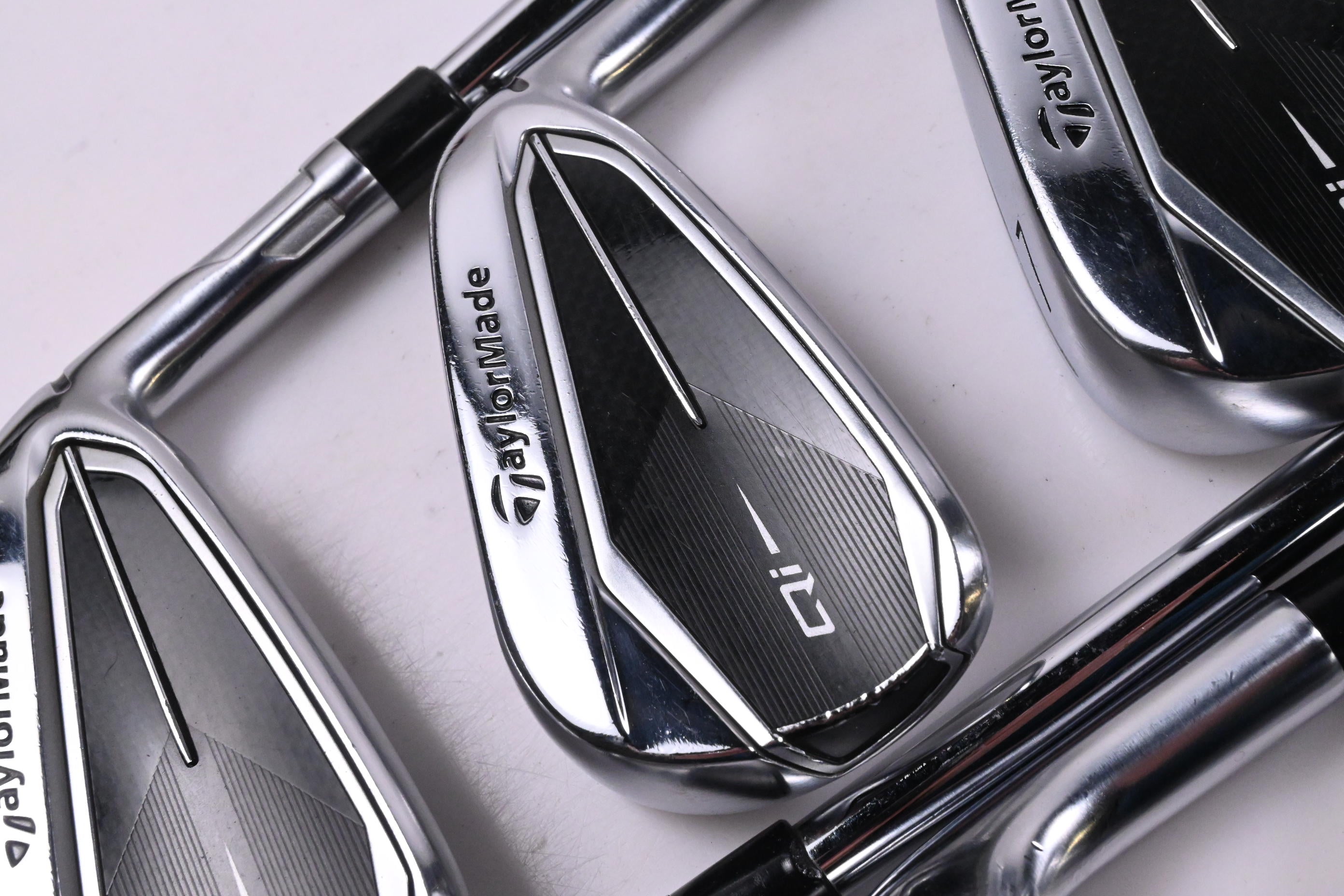 Taylormade Qi Irons / 5-PW / Regular Flex KBS MAX MT 85 Shafts